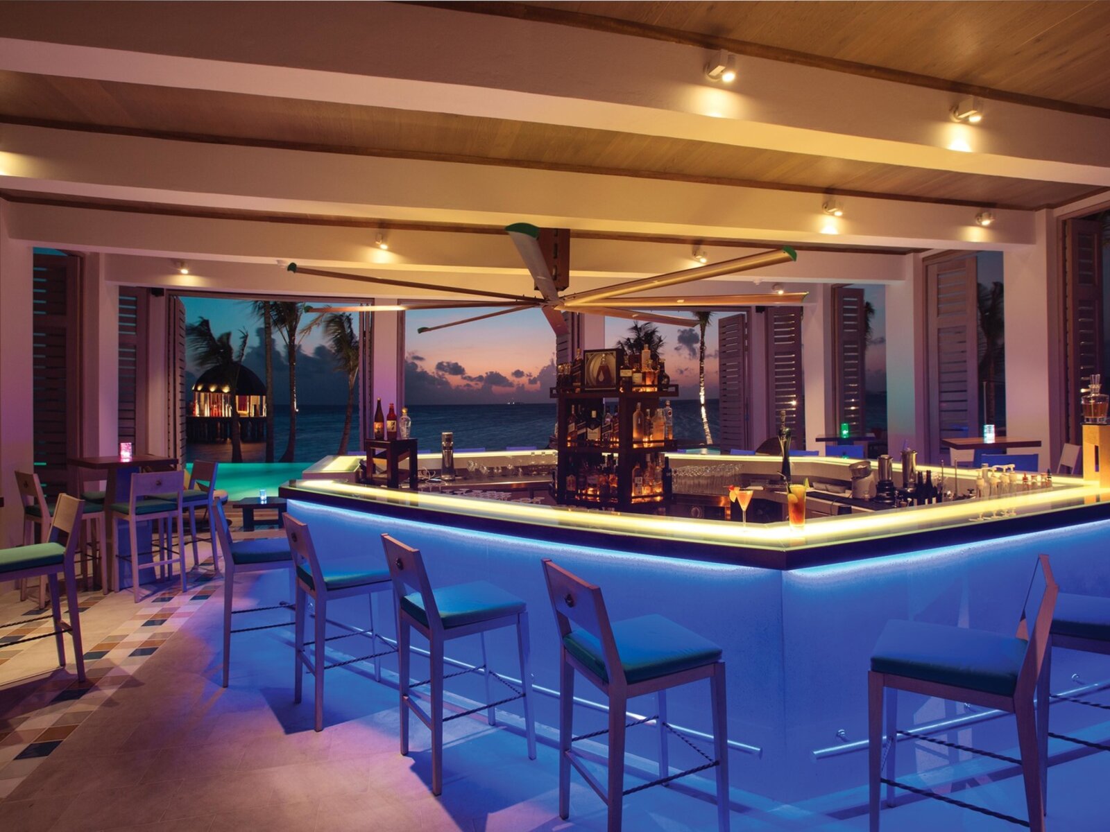 026 - Ozen by Atmosphere at Maadhoo.jpg