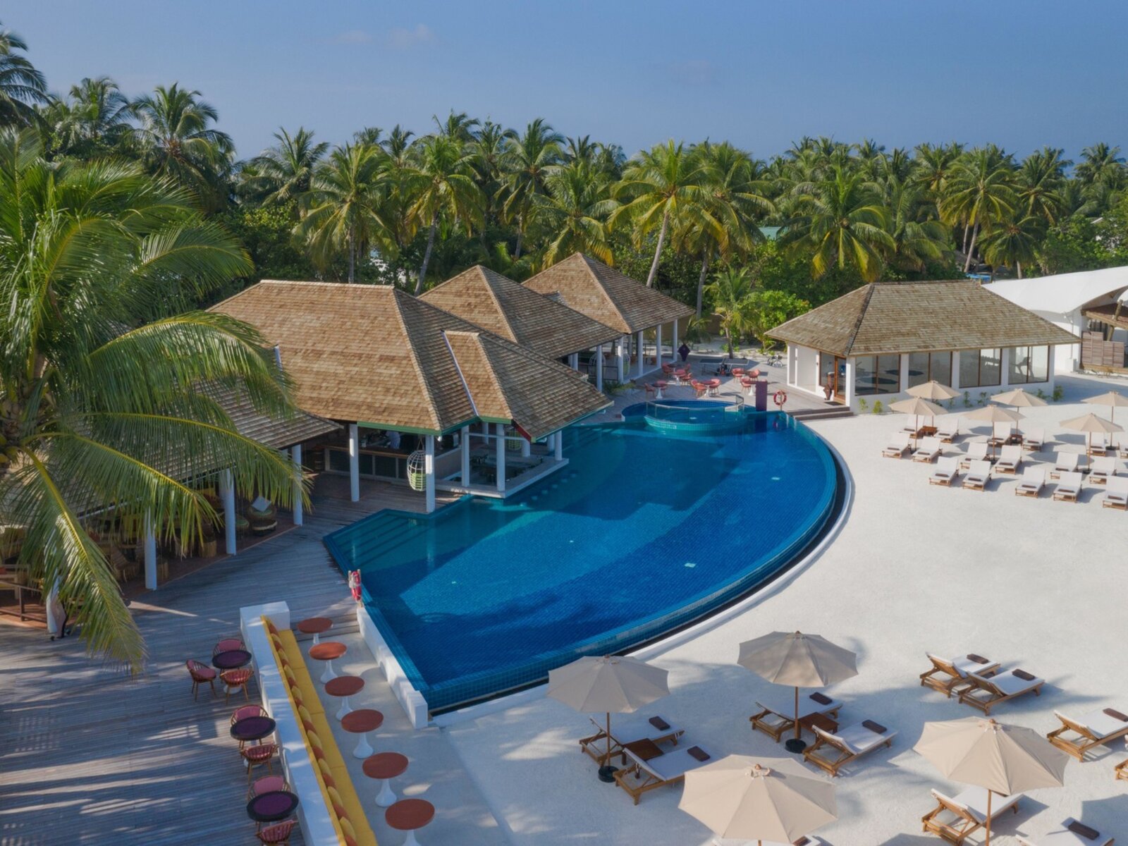 007 - Cinnamon Hakuraa Huraa Maldives.jpg