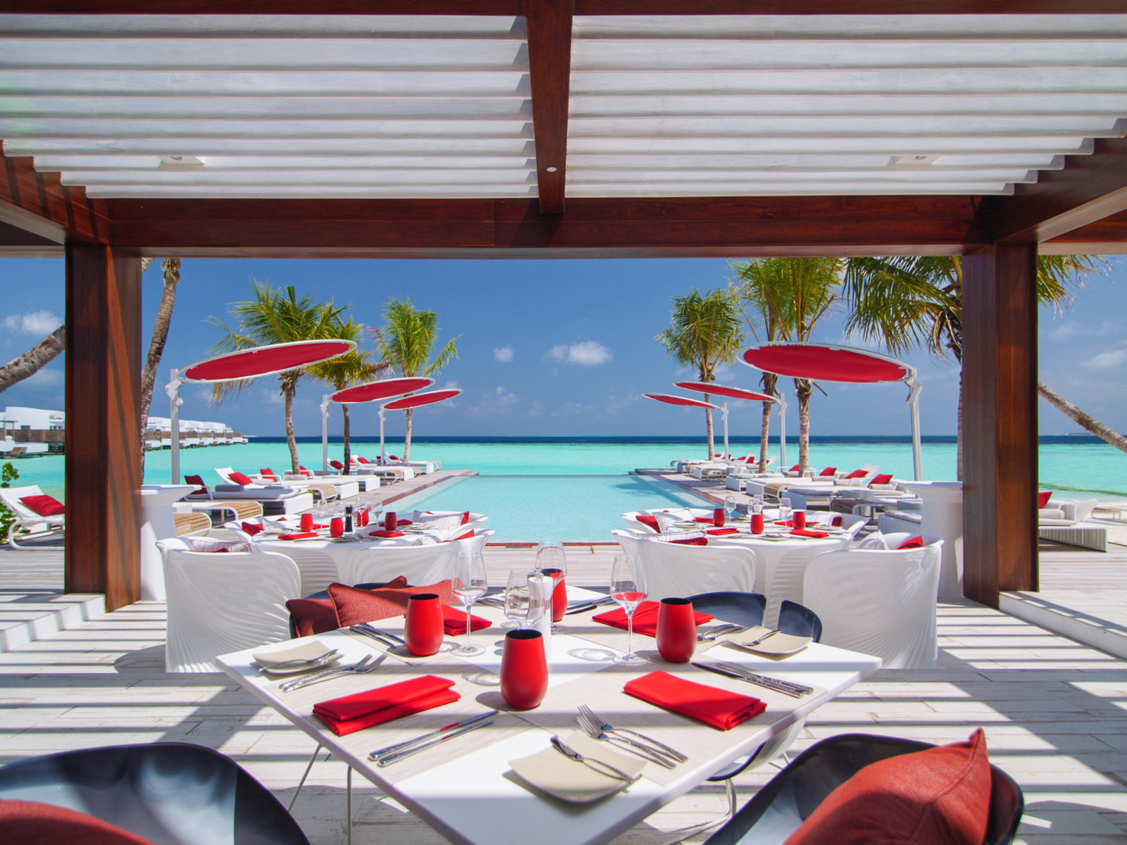 005 - LUX* North Male Atoll .jpg