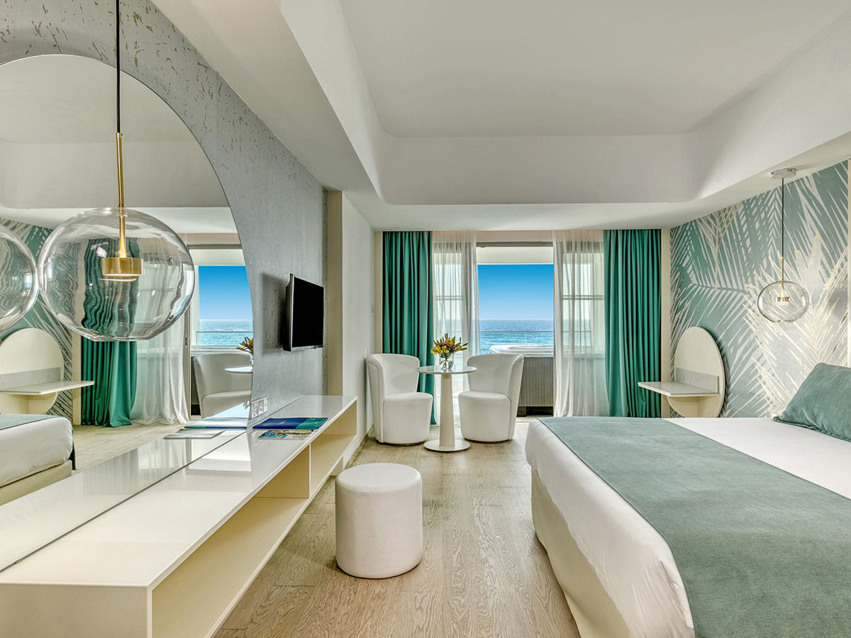 002 - Louis Ivi Mare.jpg