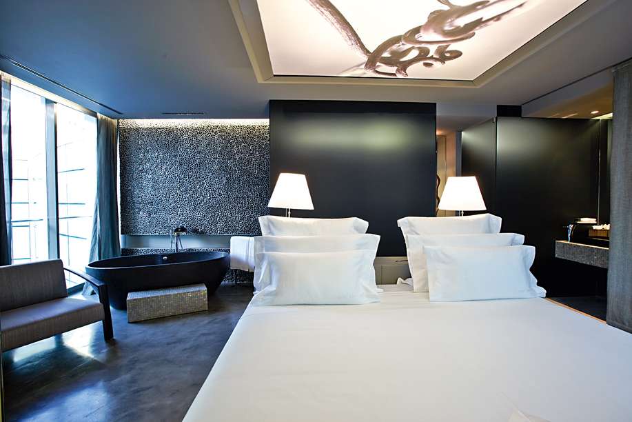 102819239 - The Vine.jpg