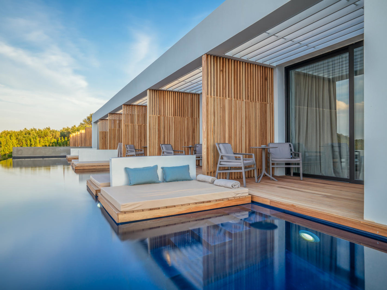 85032604 - Zante Maris Suites.jpg