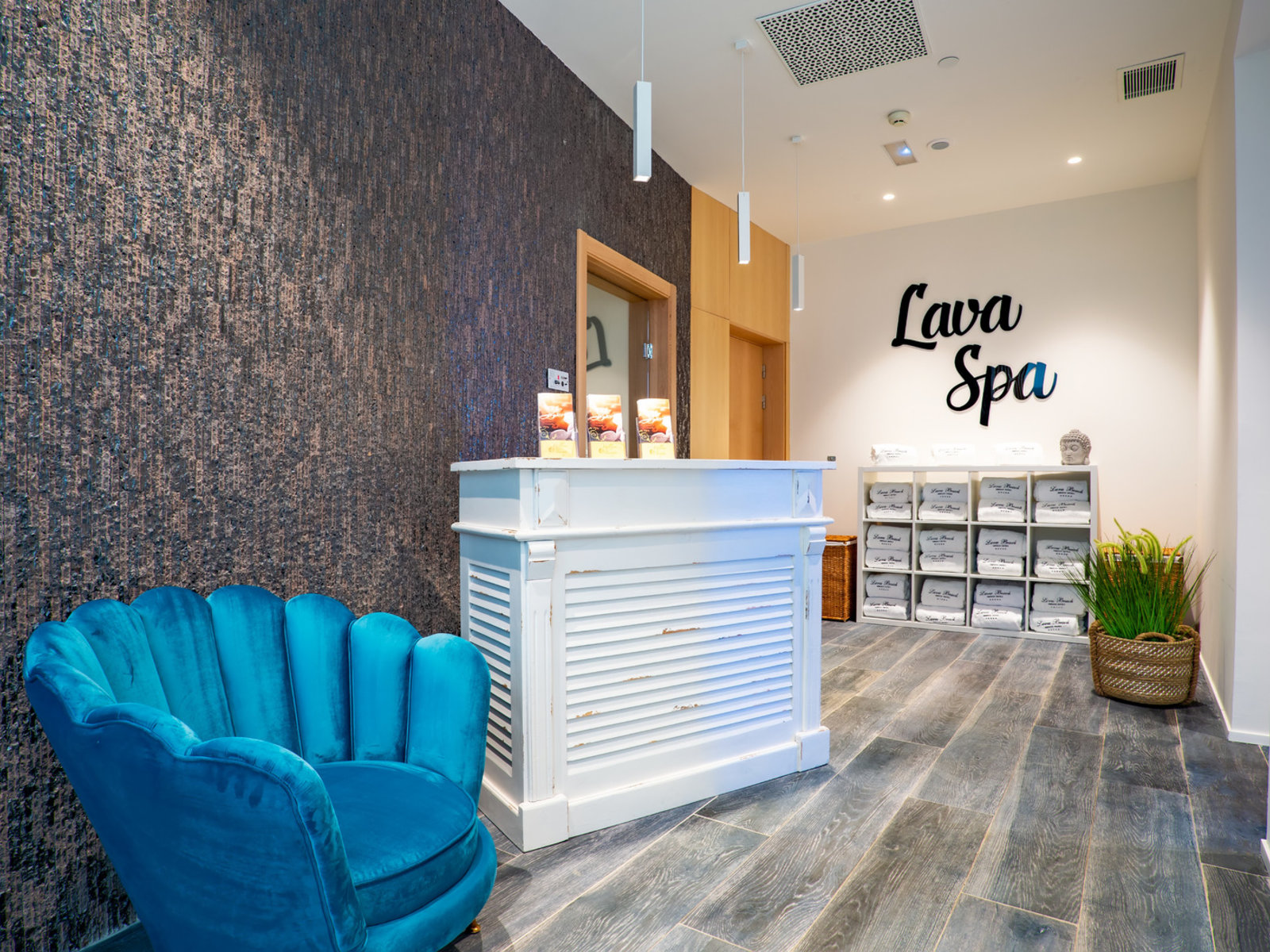 011 - Lava Beach Hotel.jpg