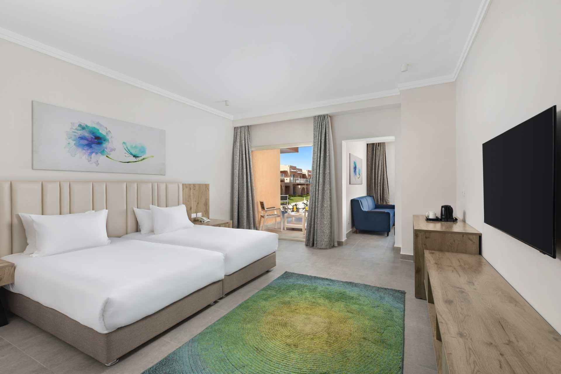 003 - Neverland Resort.jpg