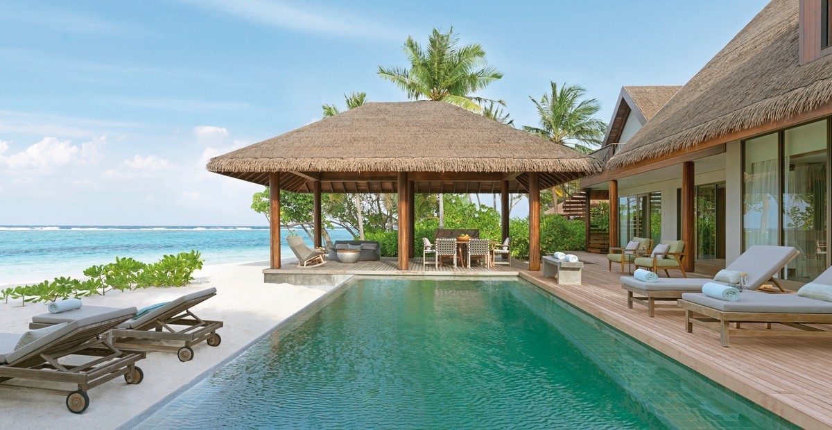 005 - Kanuhura A Sun Resort Maldives.jpg