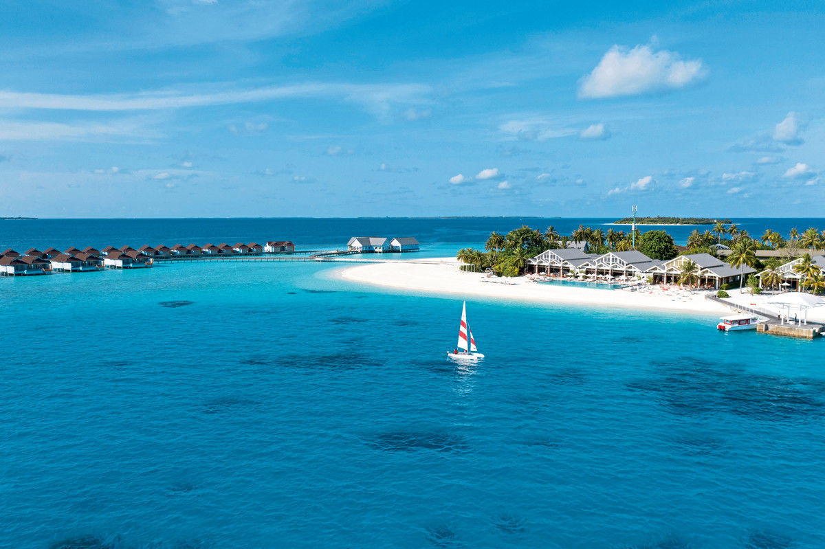 030 - The Standard, Huruvalhi Maldives.jpg