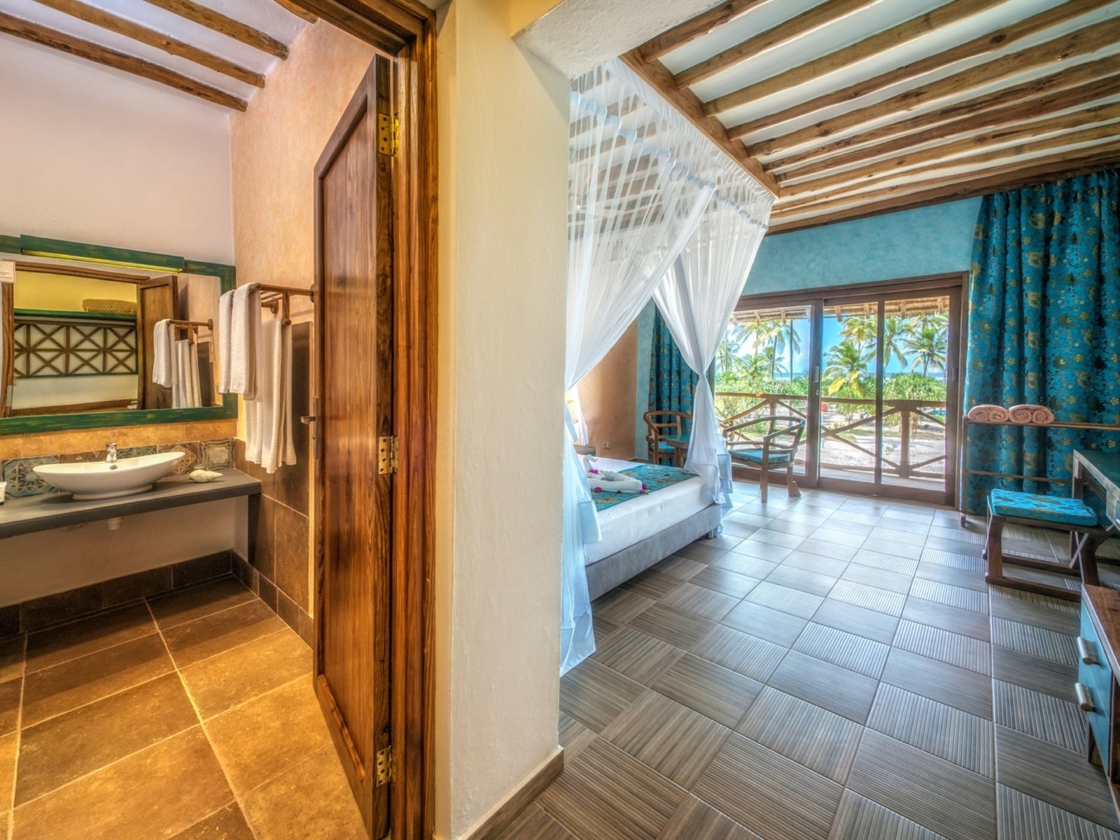 035 - Zanzibar Queen Hotel.jpg