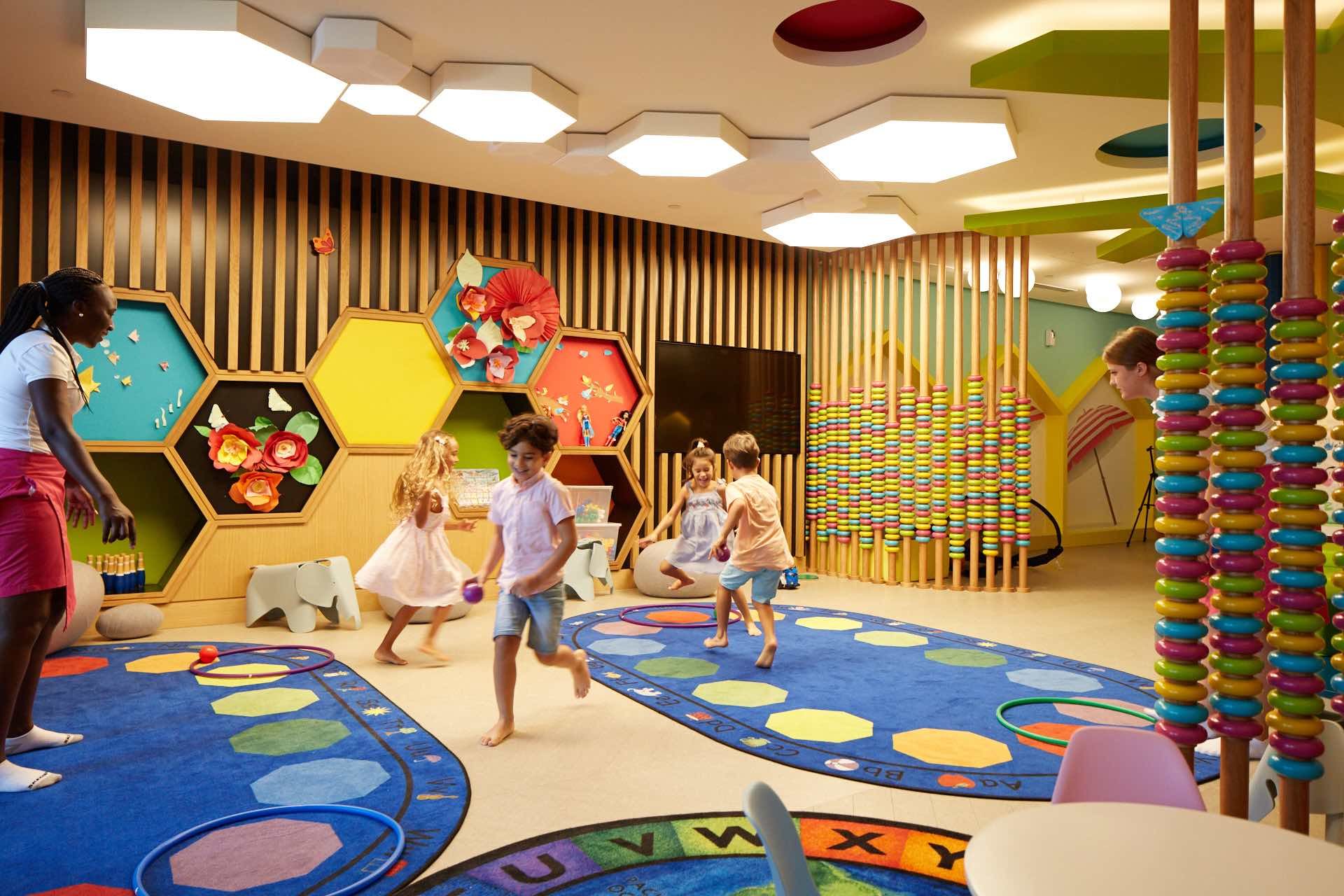 008 - Caesars Palace Bluewaters Dubai.jpg