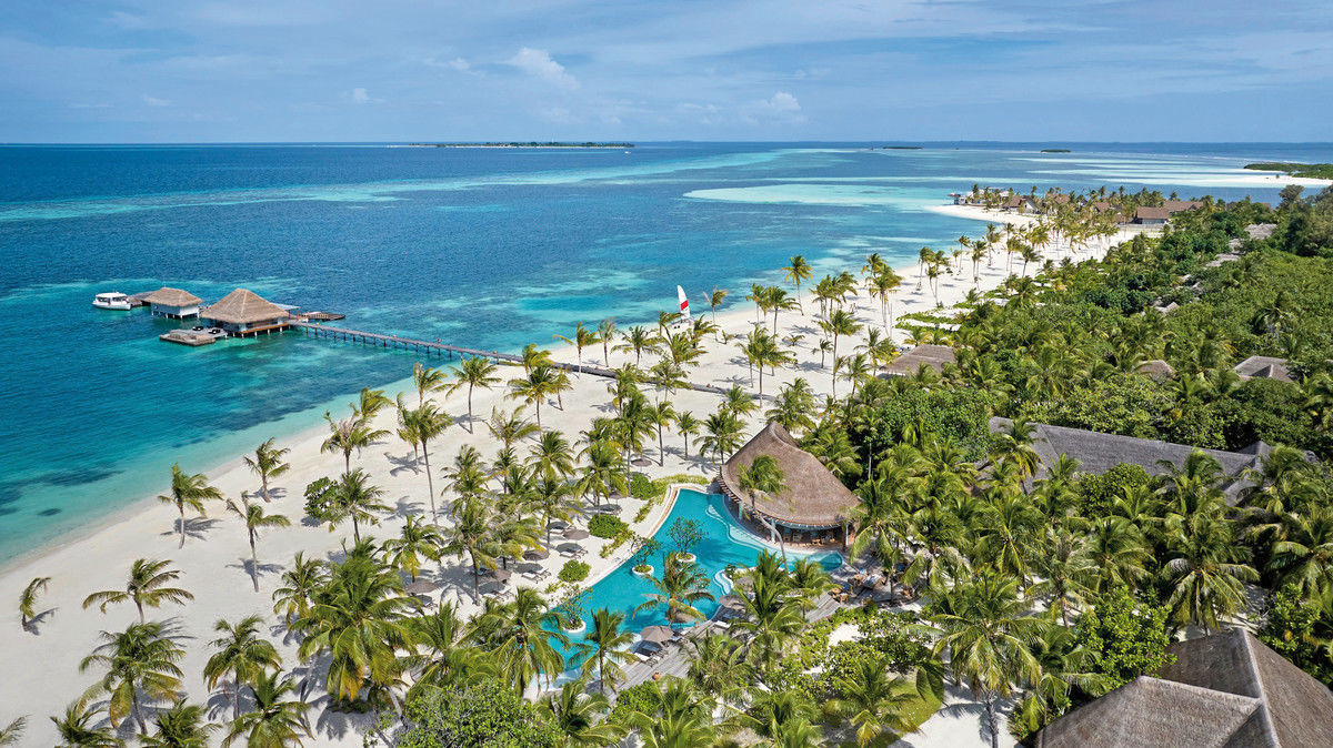 006 - Kanuhura A Sun Resort Maldives.jpg