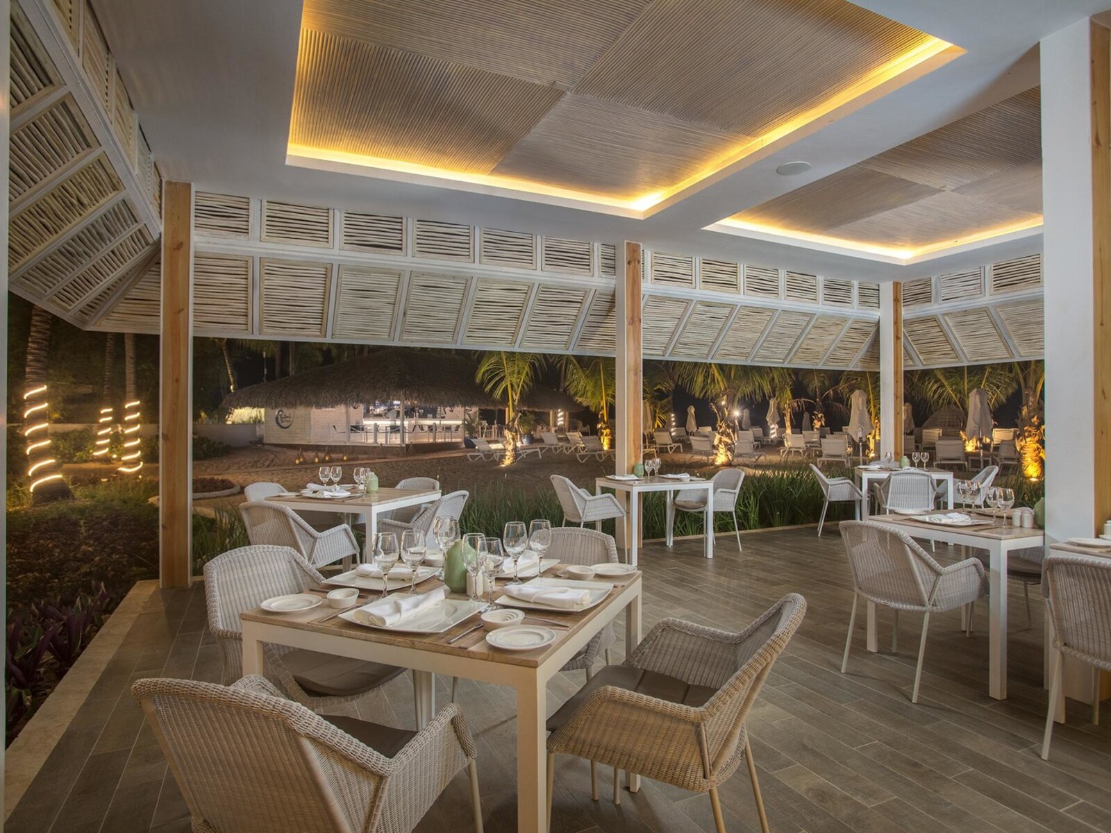 043 - Catalonia Royal La Romana.jpg