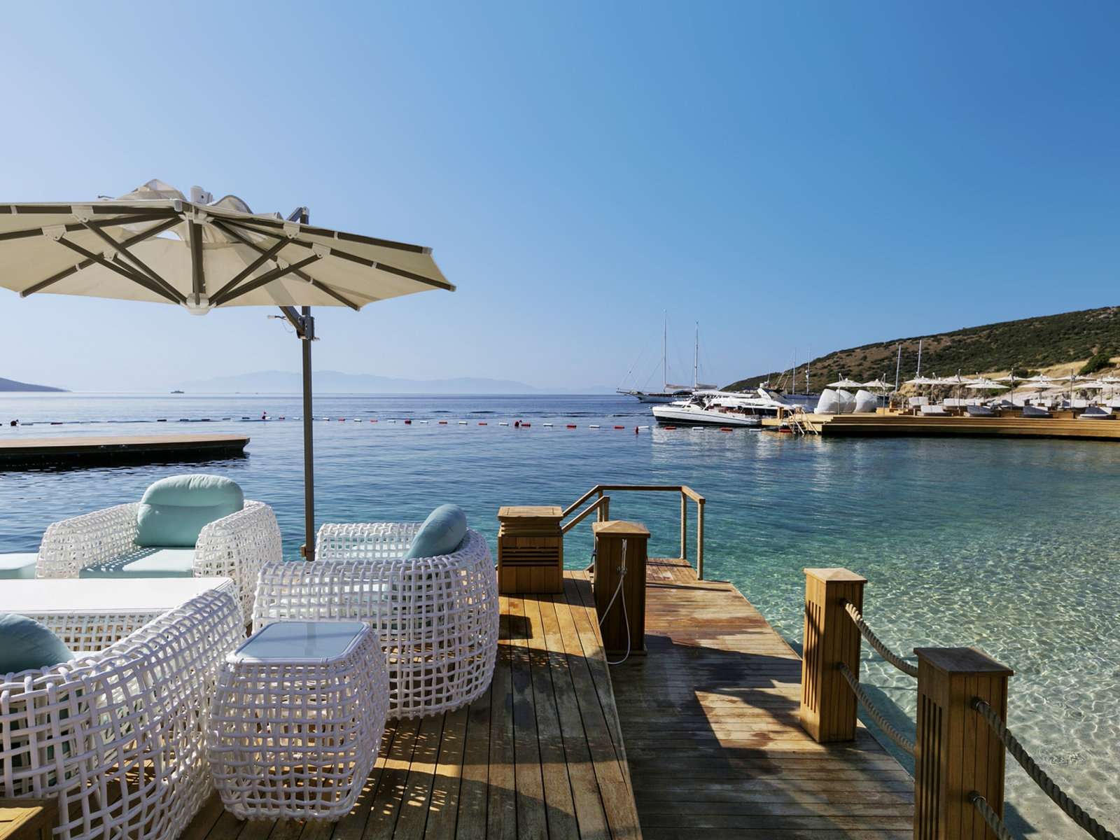 007 - Caresse a Luxury Collection Resort & Spa.jpg