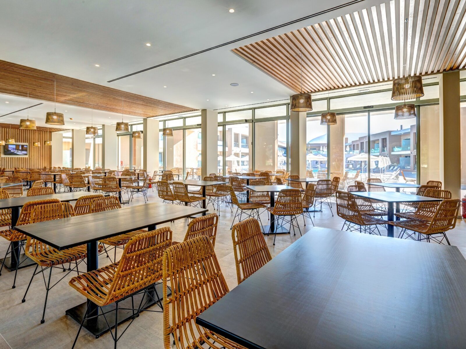 013 - White Olive Elite Laganas.jpg