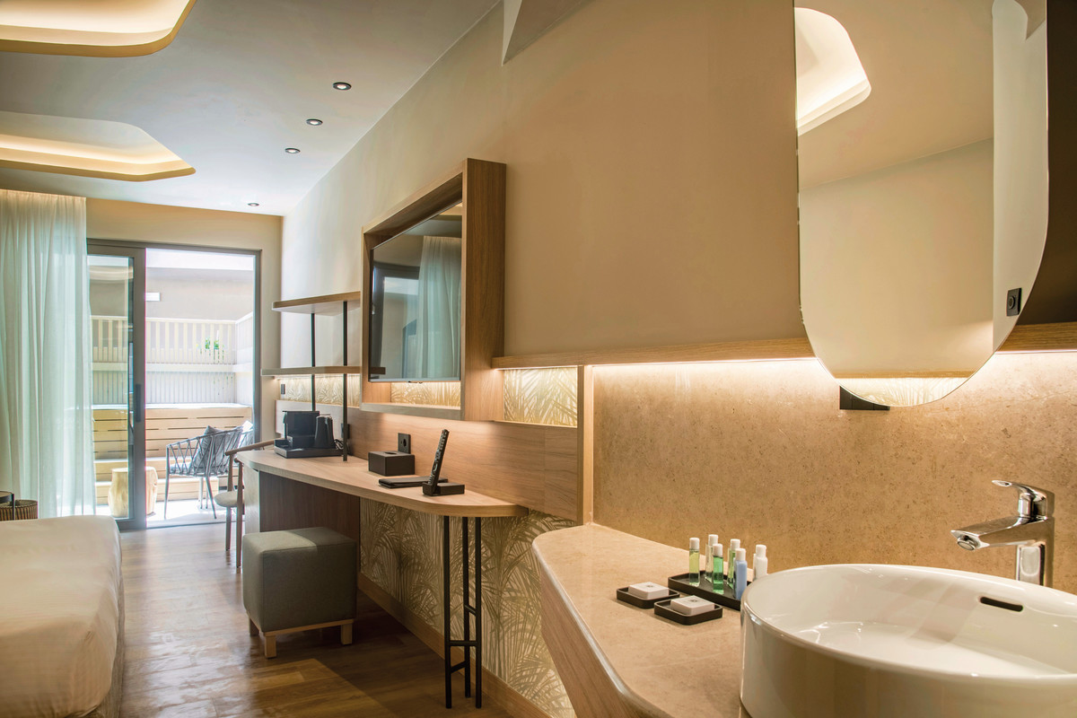 002 - SENSEANA Sea Side Resort & Spa.jpg