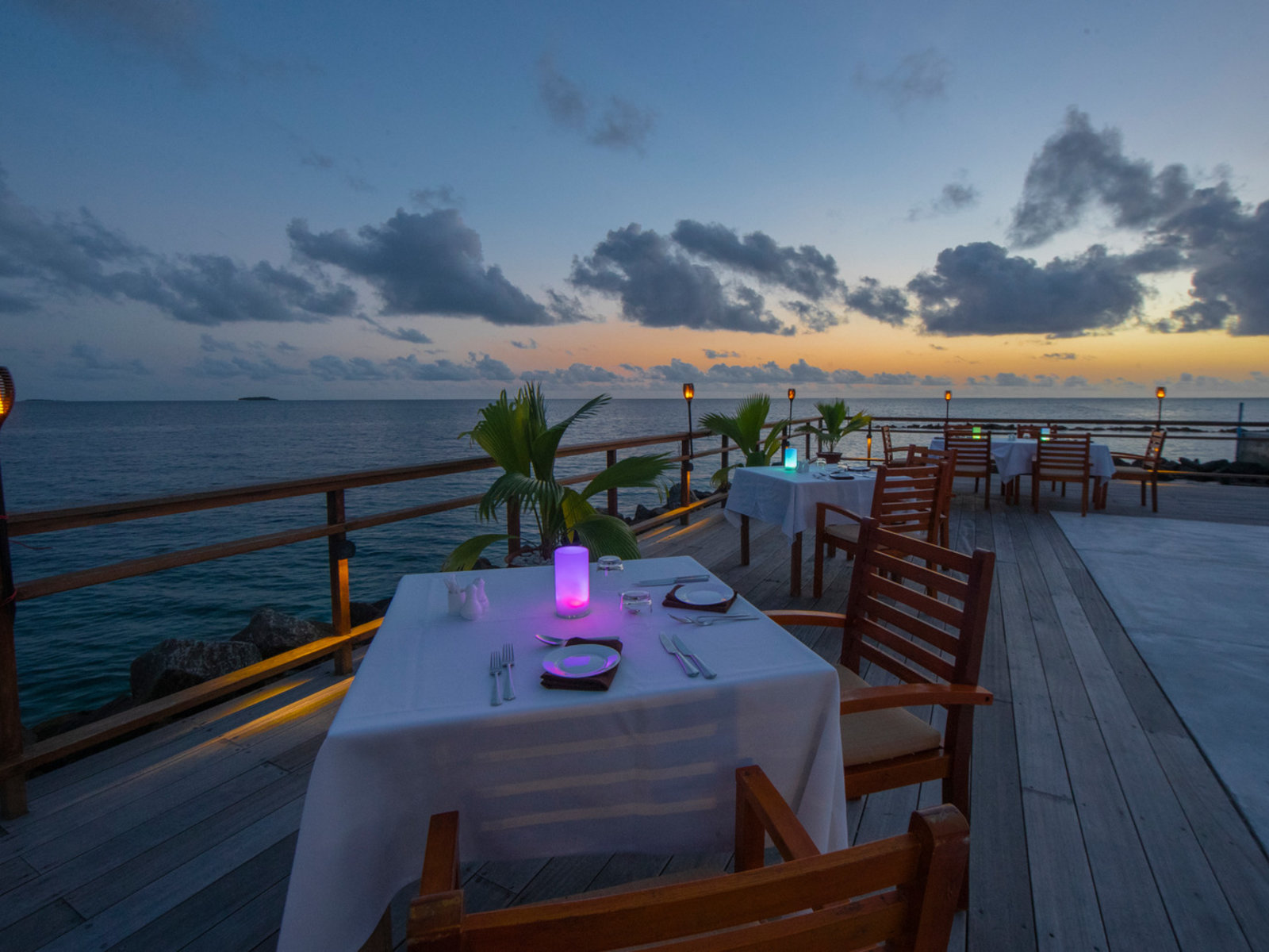 039 - Furaveri Island Resort & Spa.jpg