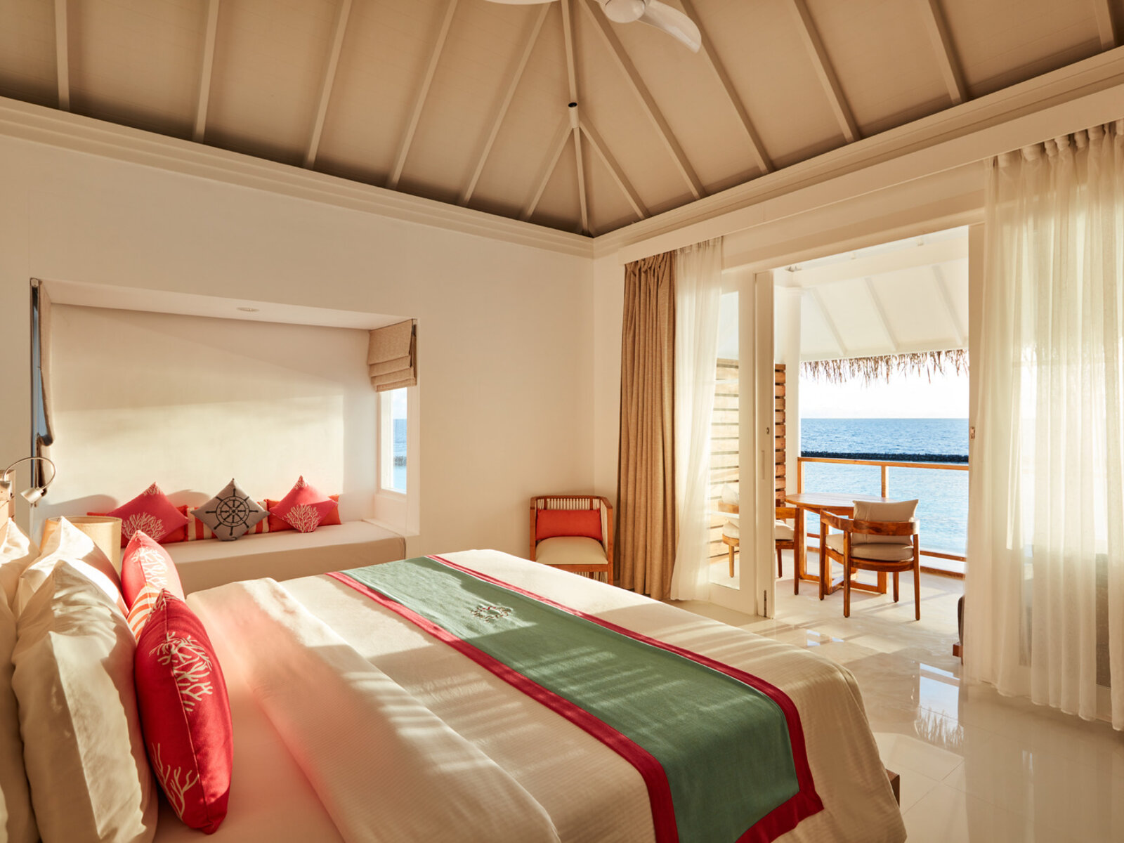 045 - Sun Aqua Iru Veli.jpg