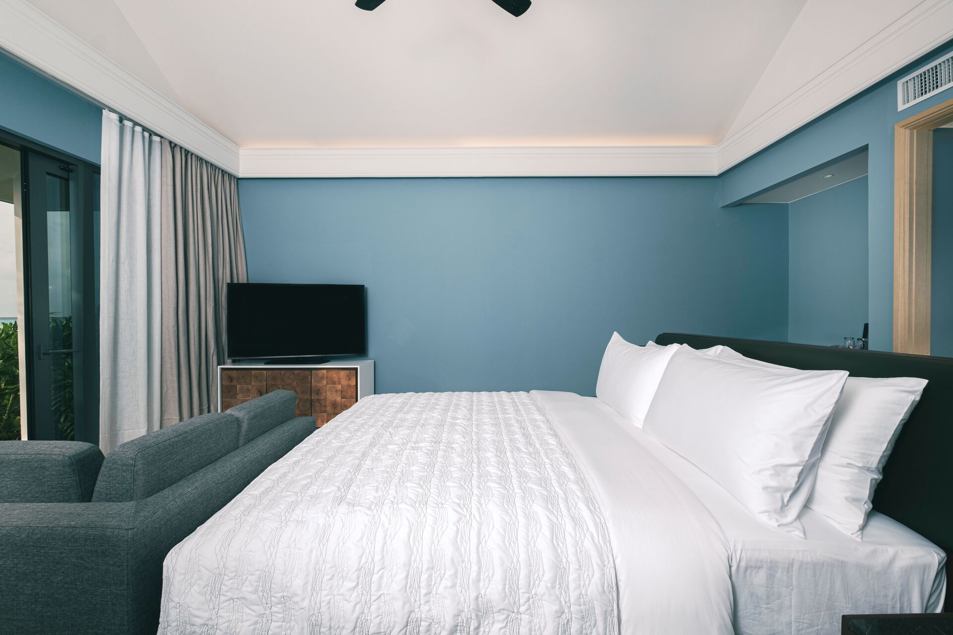 019 - Le Meridien Maldives Resort & Spa.jpg