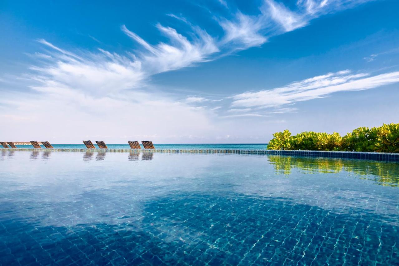 Le Meridien Maldives Resort & Spa 19