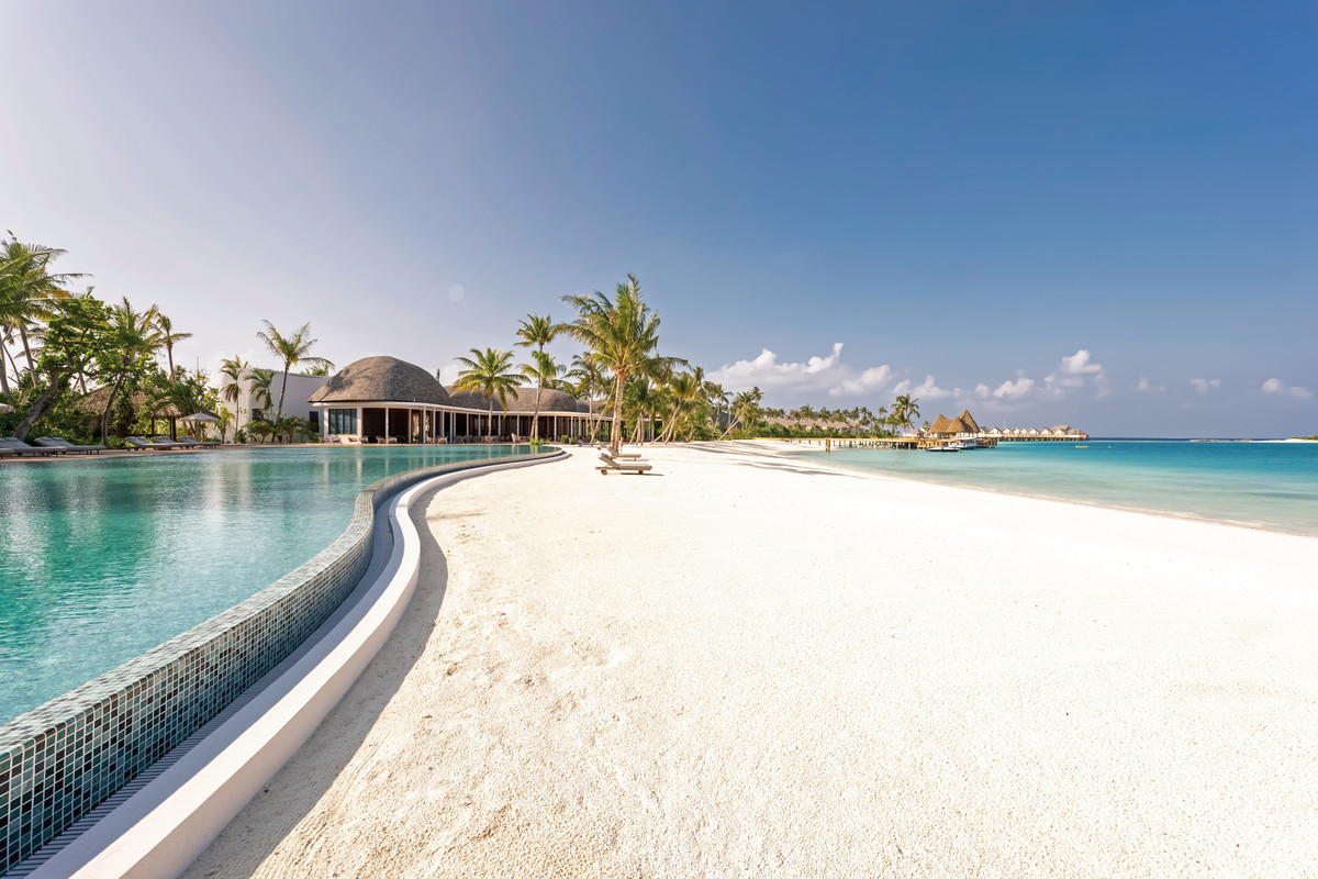 007 - ananea Madivaru Maldives.jpg