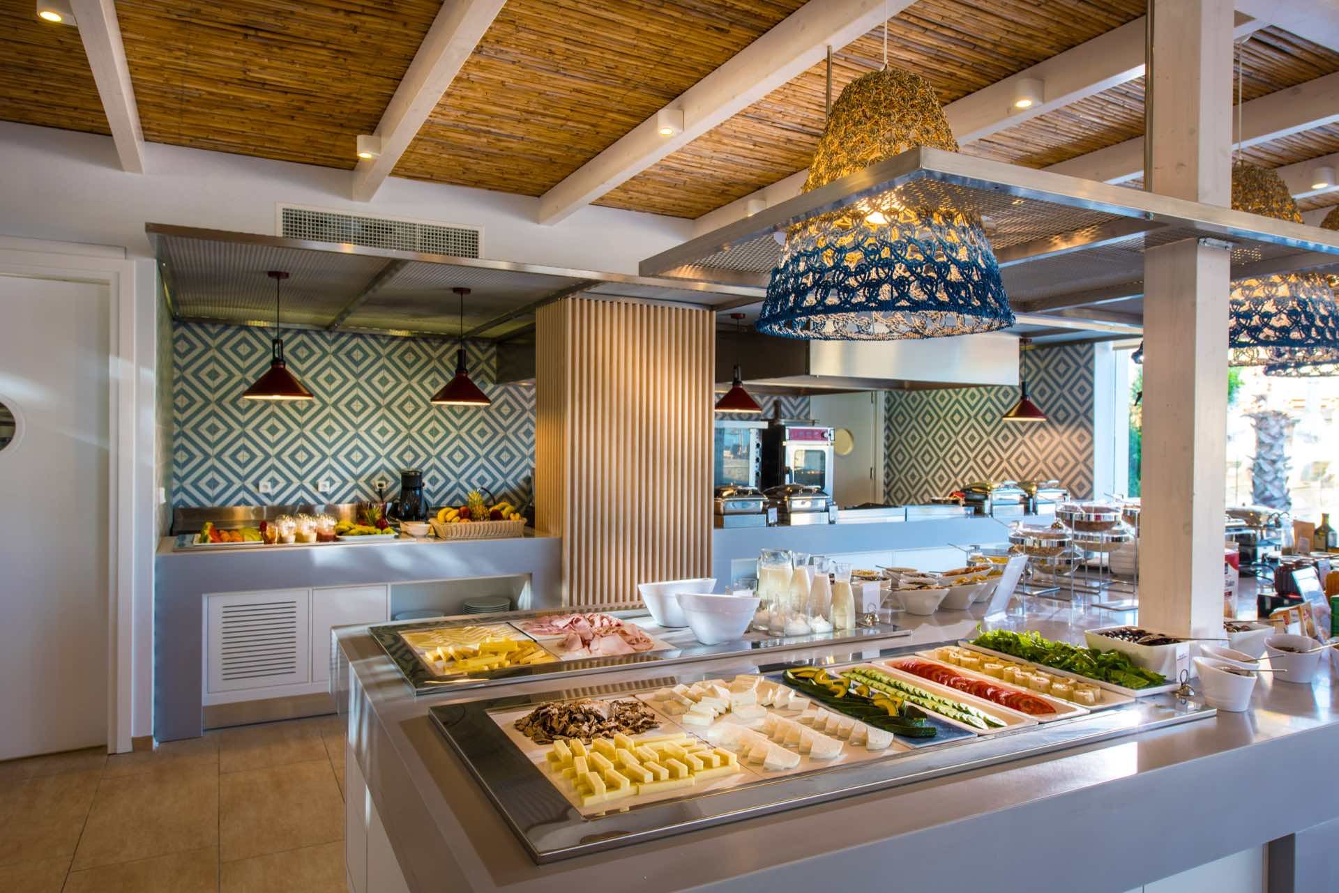 020 - Enorme Lifestyle Beach Resort.jpg