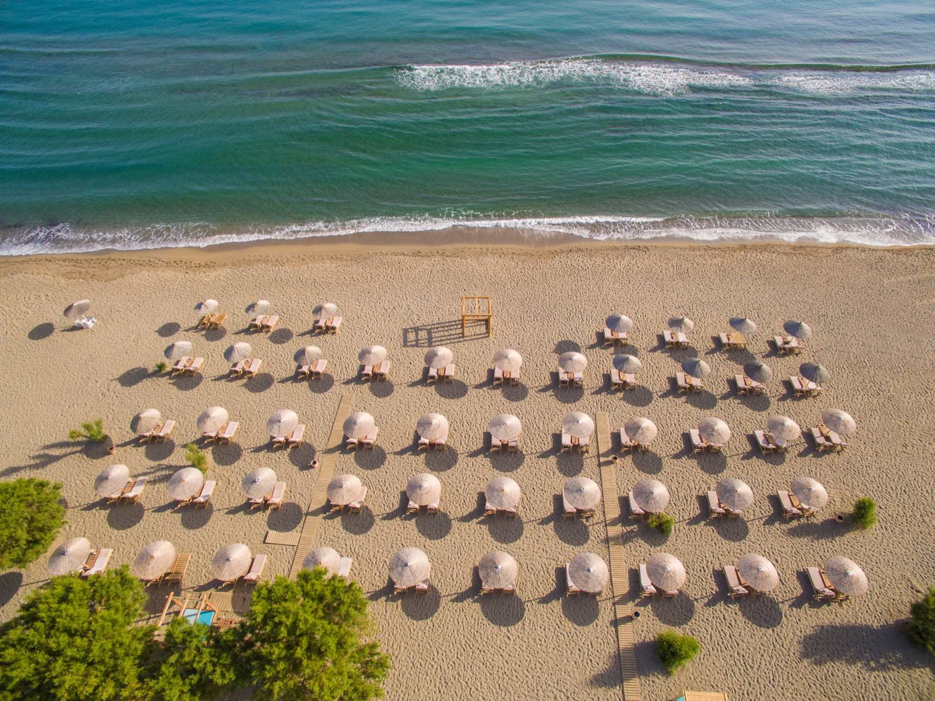 017 - Enorme Lifestyle Beach Resort.jpg