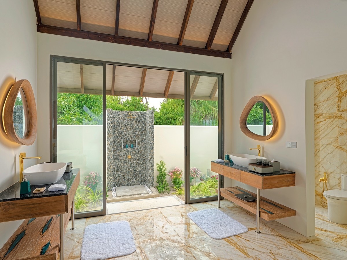 021 - Meyyafushi Maldives.jpg