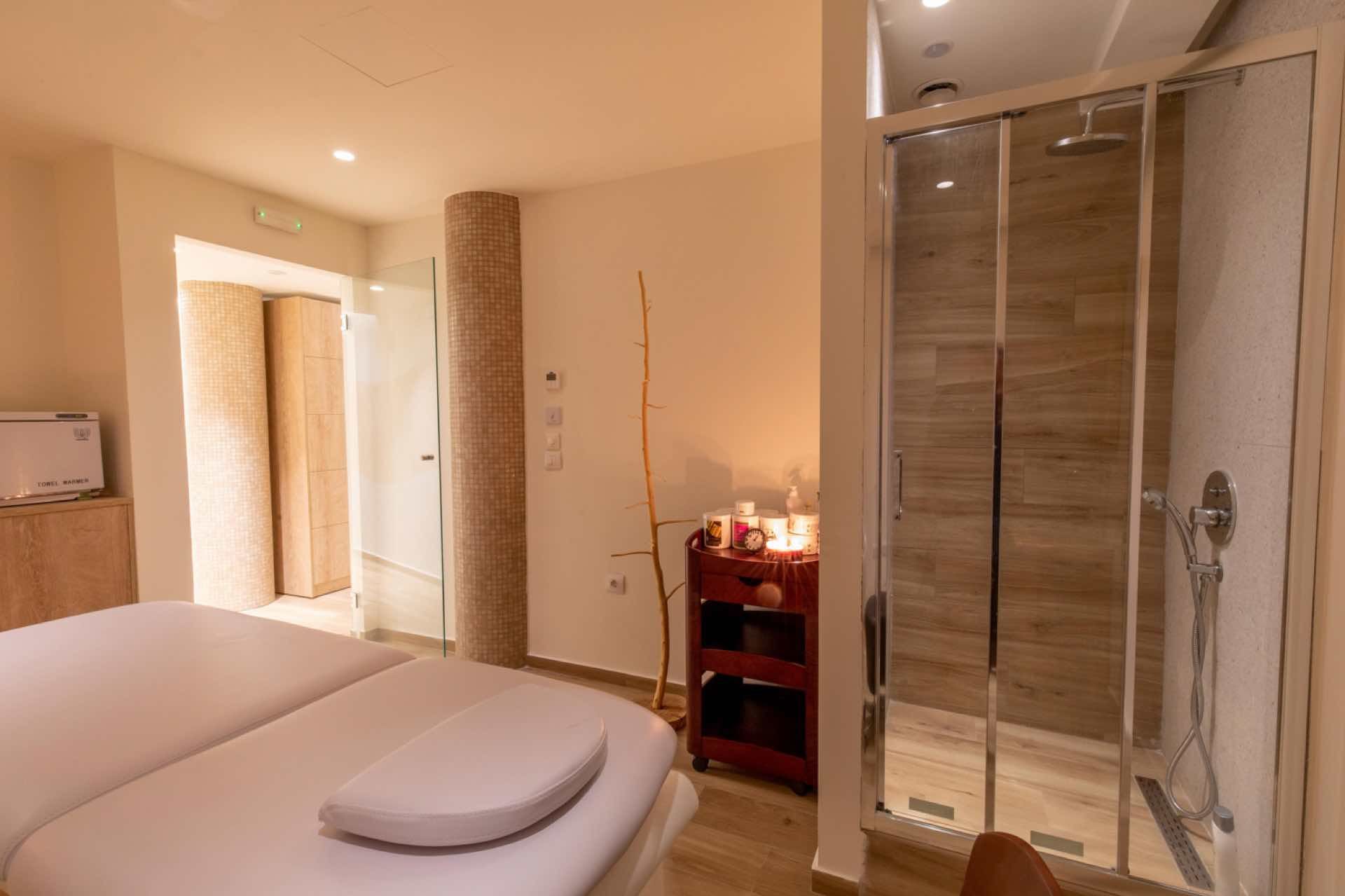 013 - White Dreams Resort.jpg