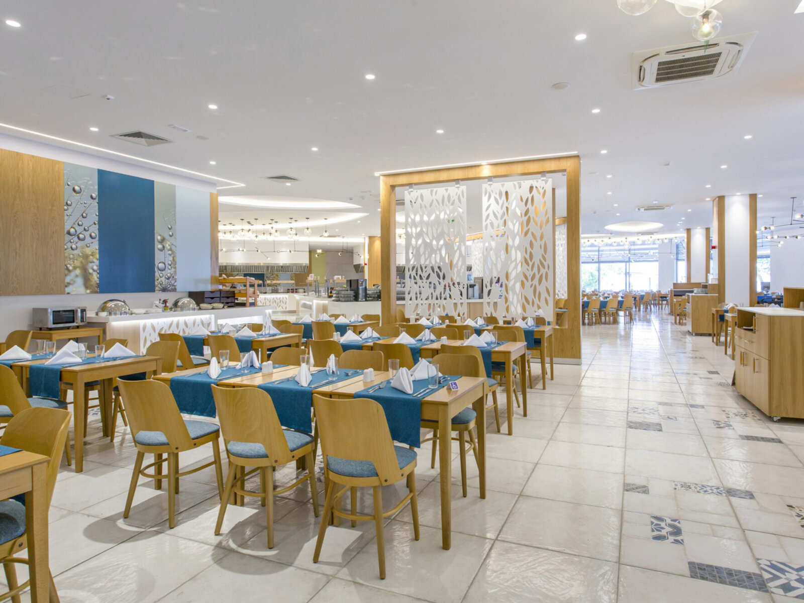 017 - RIU Astoria .jpg