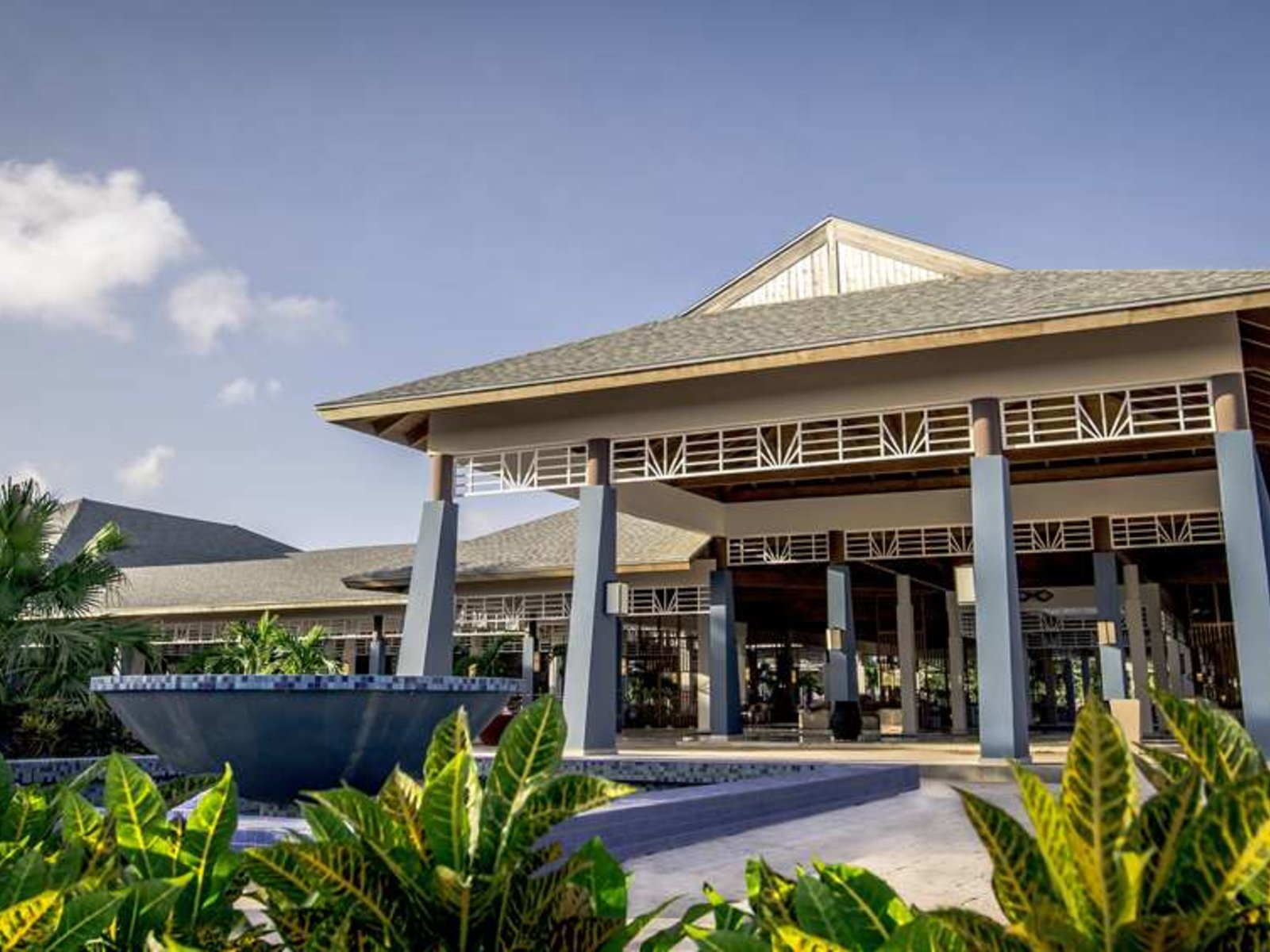 009 - Melia Jardines del Rey.jpg