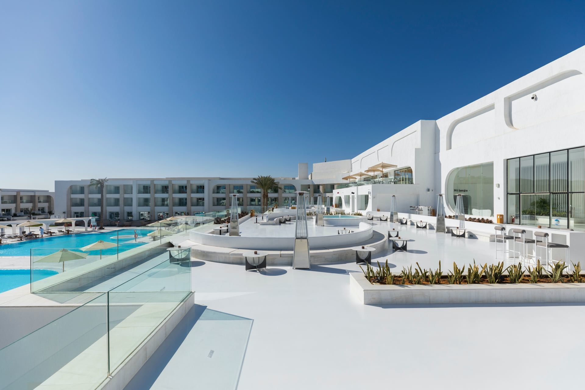 015 - Sunrise White Hills Resort.jpg