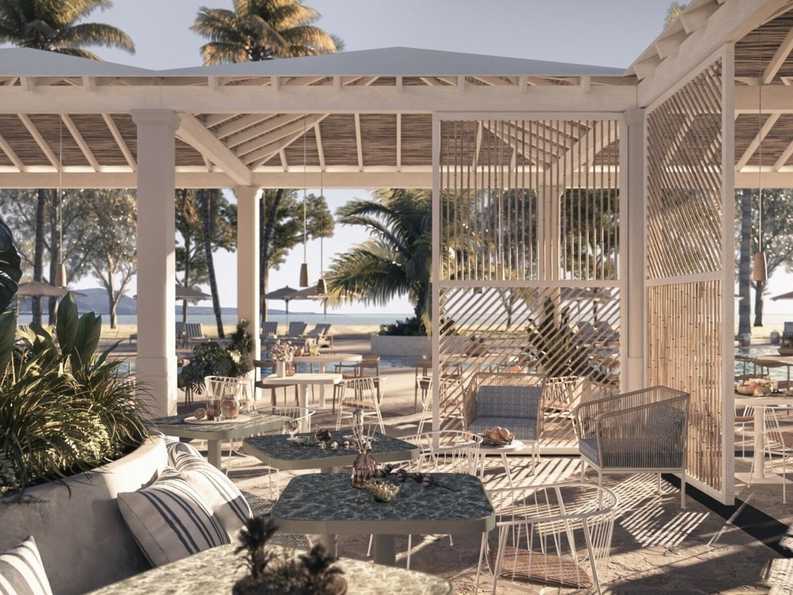 019 - Louis Kerkyra Blue.jpg