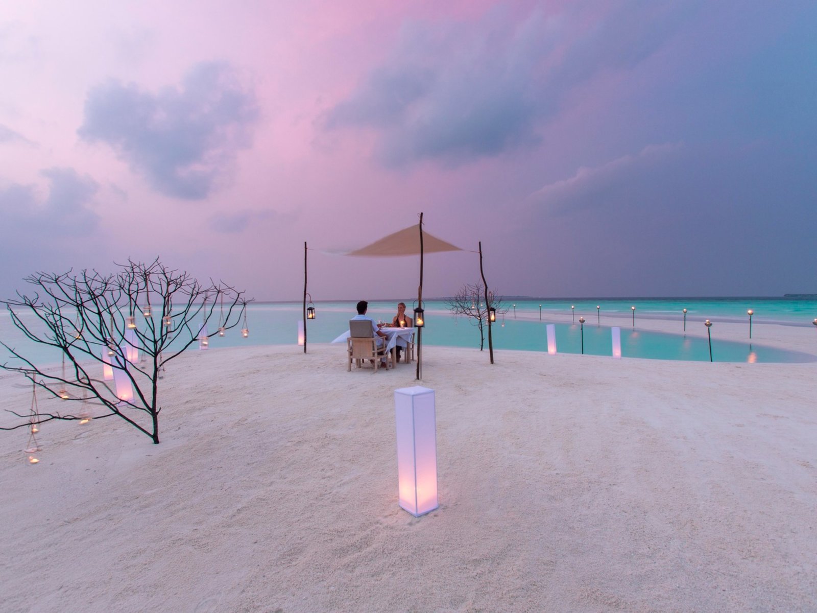 86629173 - Milaidhoo Island.jpg