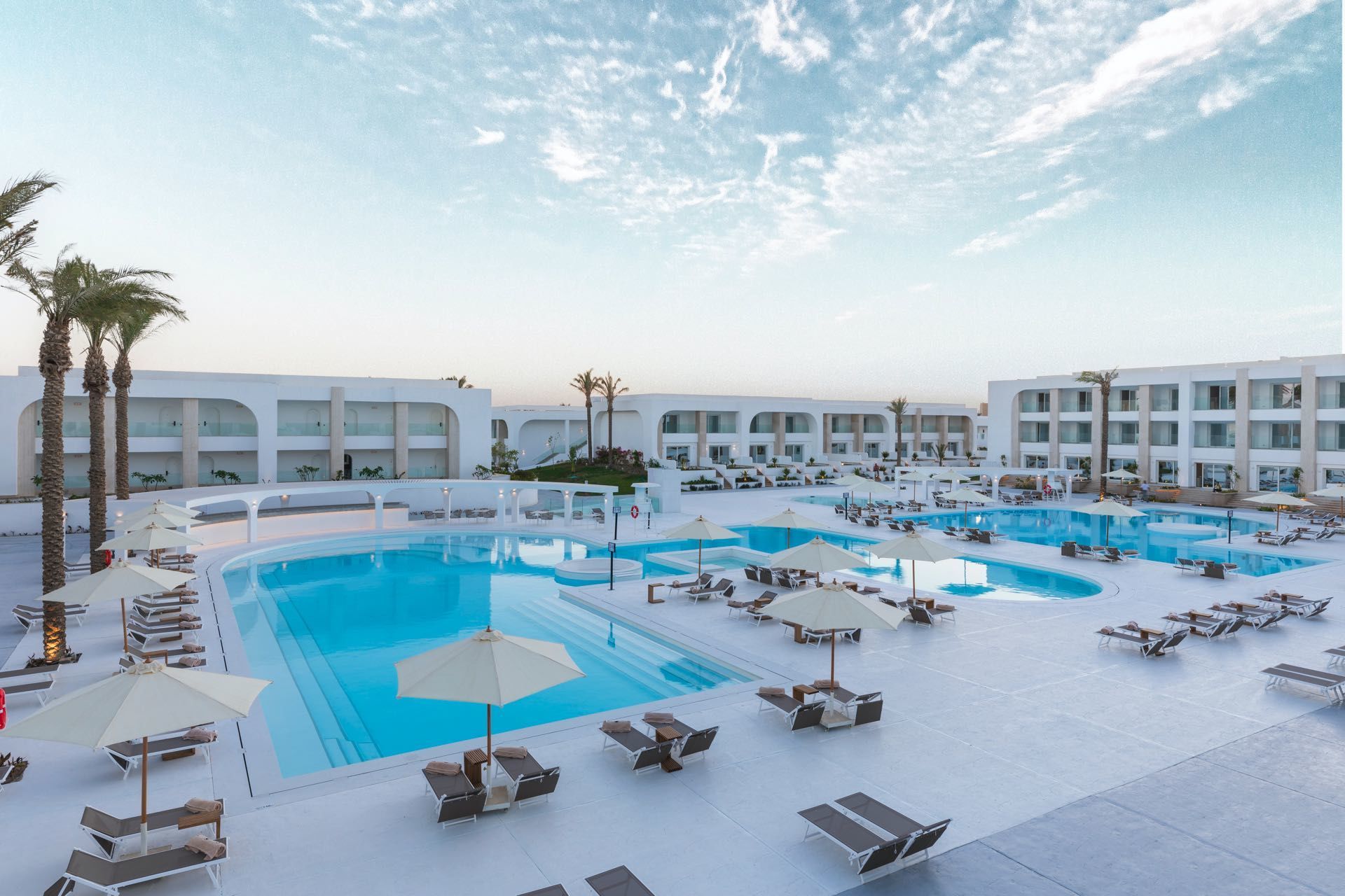 004 - Sunrise White Hills Resort.jpg