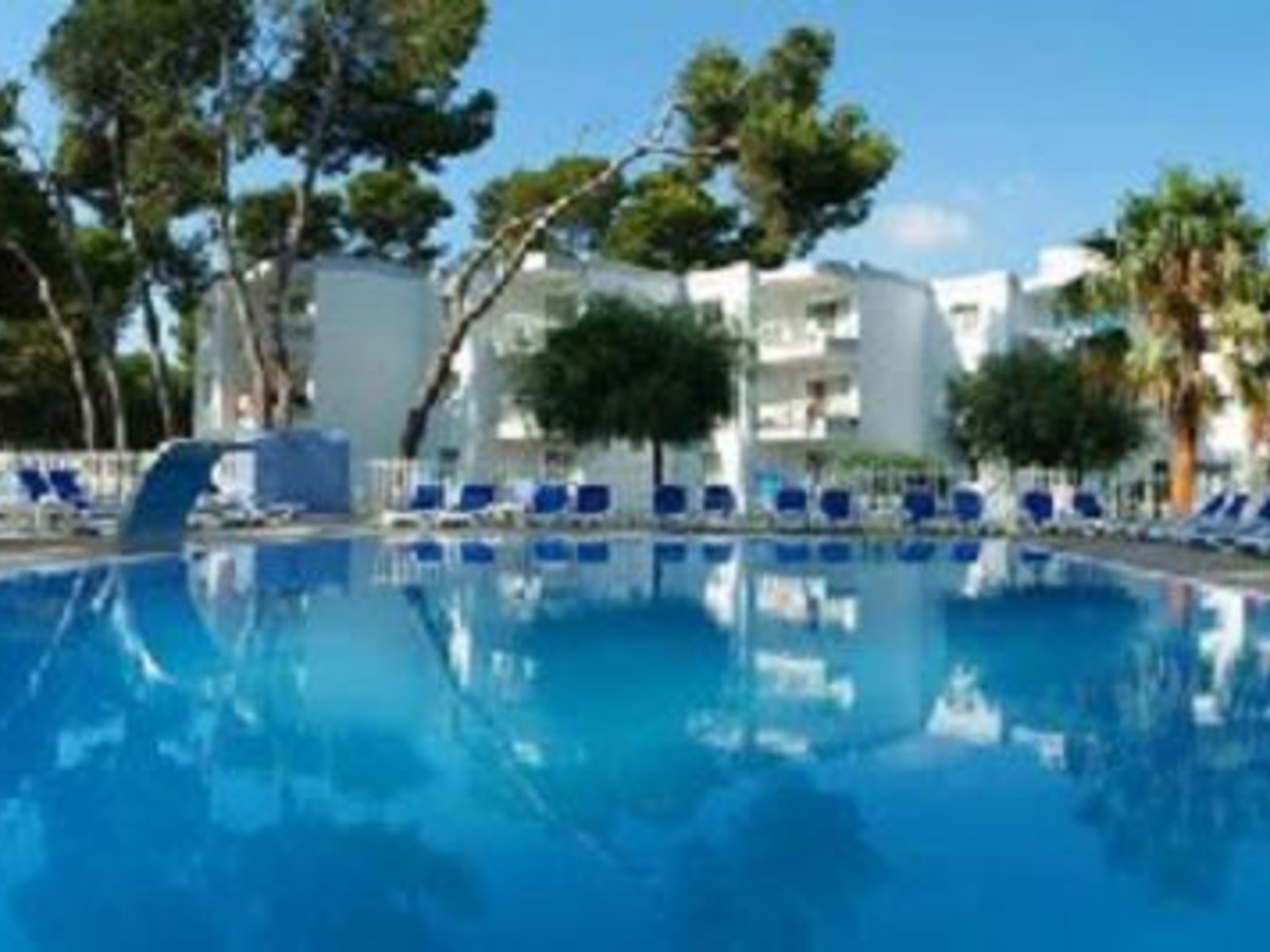 023 - Sofia Alcudia Beach.jpg