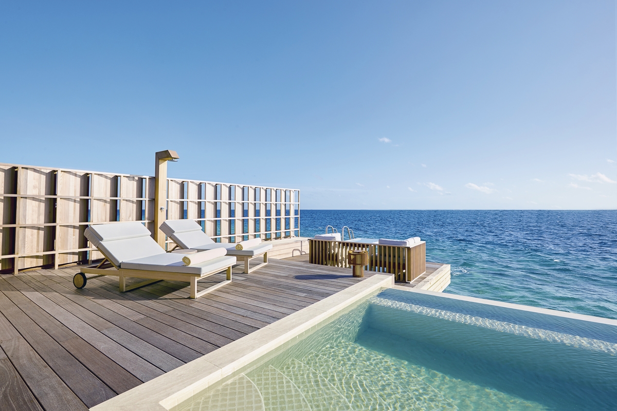 007 - Kudadoo Maldives Private Island by Hurawalhi.jpg