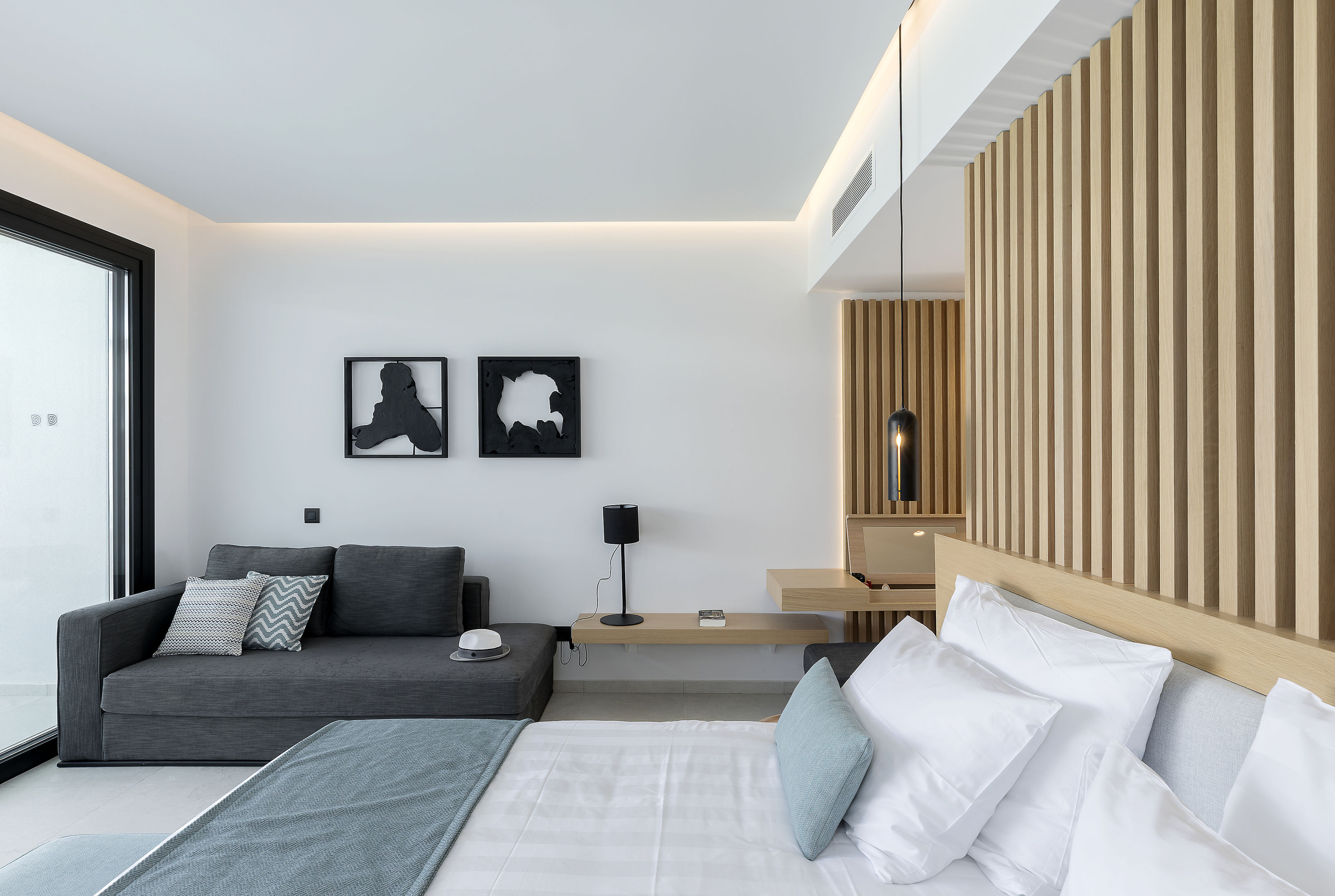 004 - D´Andrea Lagoon All-Suites .jpg