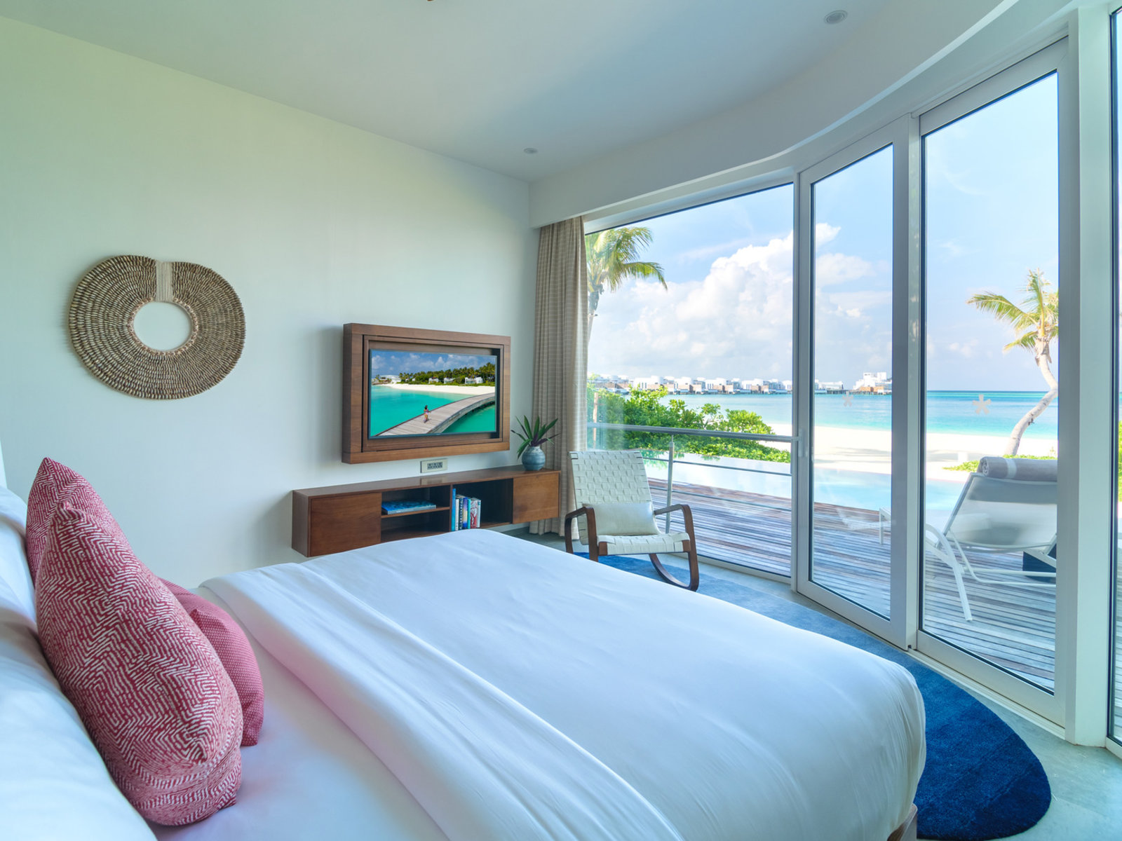 024 - LUX* North Male Atoll .jpg