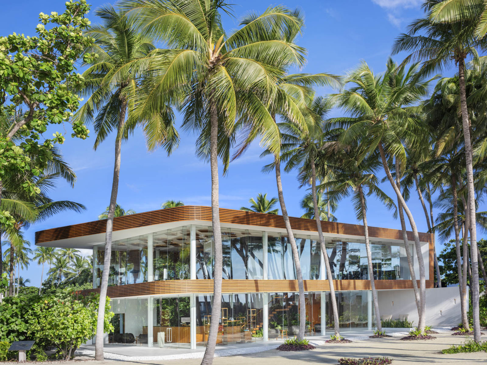 031 - The Westin Maldives Miriandhoo Resort .jpg