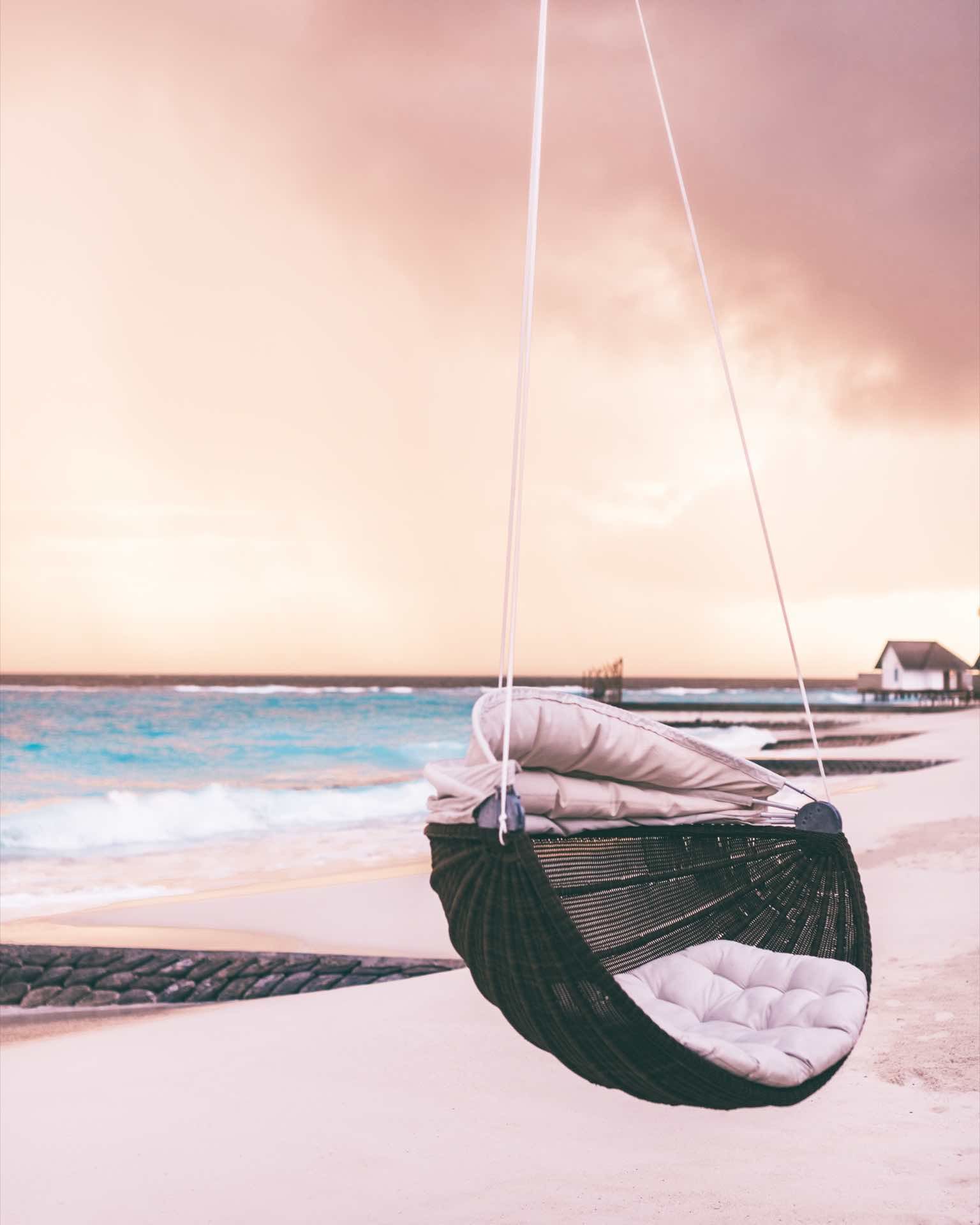 015 - Fushifaru Maldives.jpg