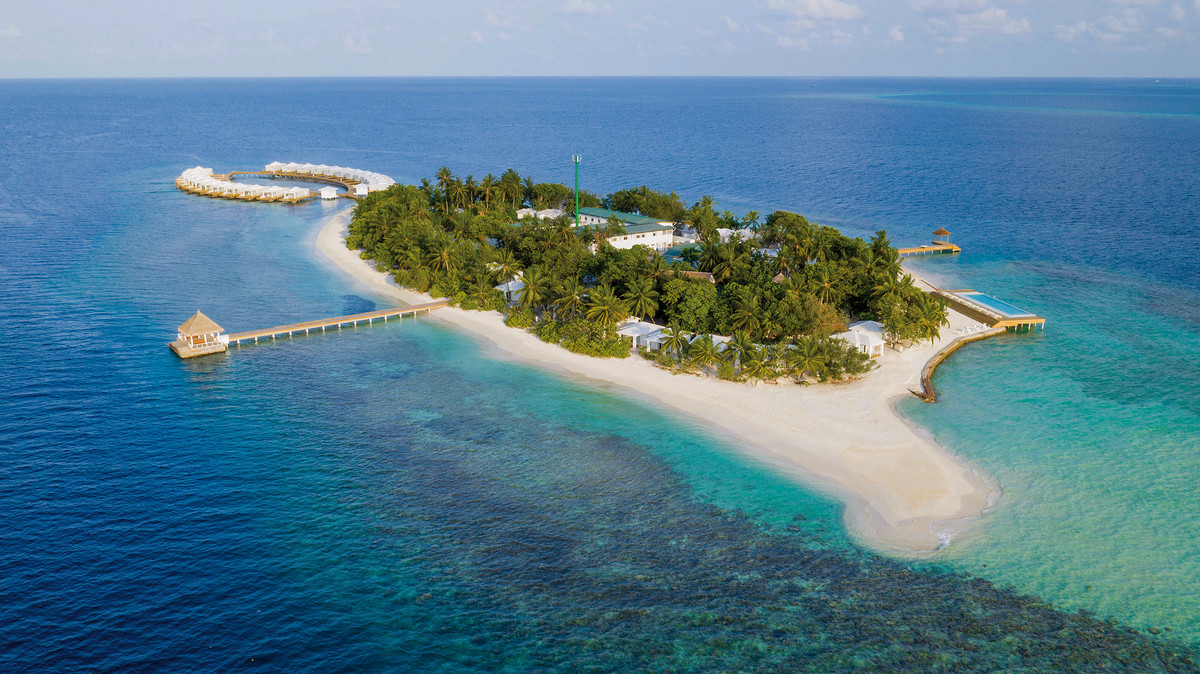 002 - Sandies Bathala.jpg