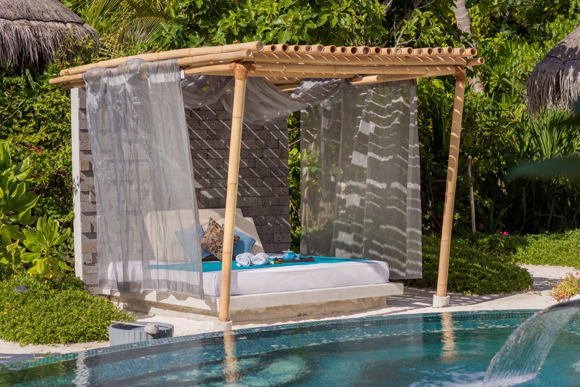 035 - Fushifaru Maldives.jpg