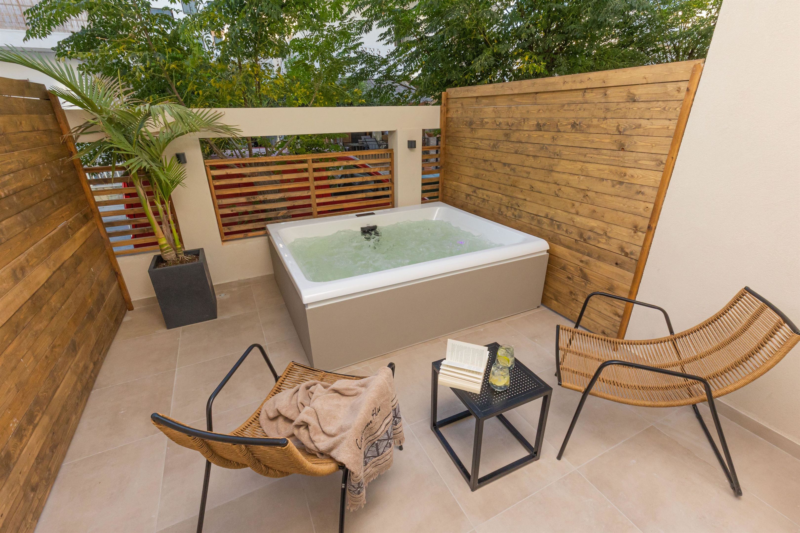 051 - Cabana Blu Hotel & Suites.jpg