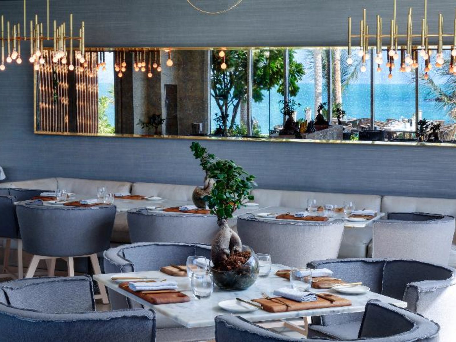 009 - Zaya Nurai Island.jpg