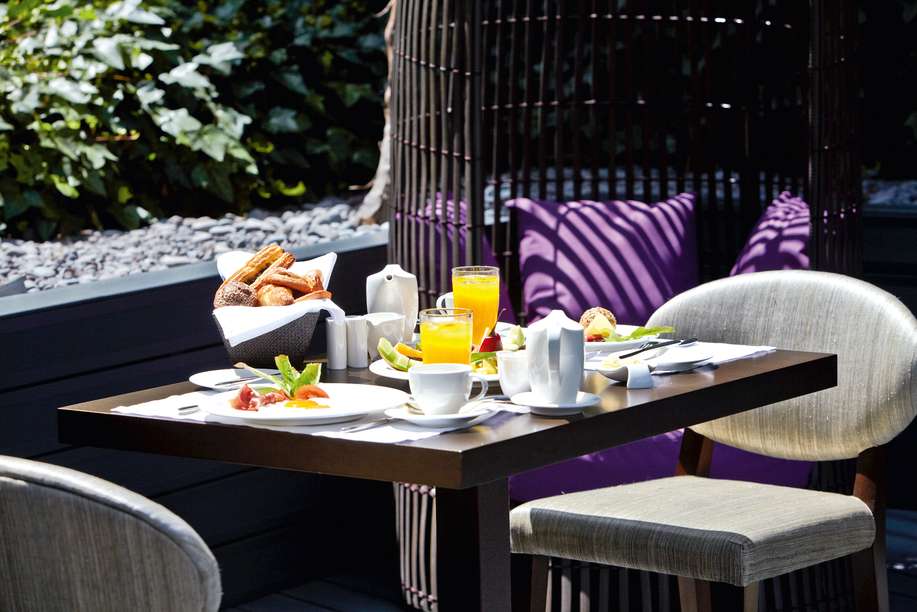 102819225 - The Vine.jpg