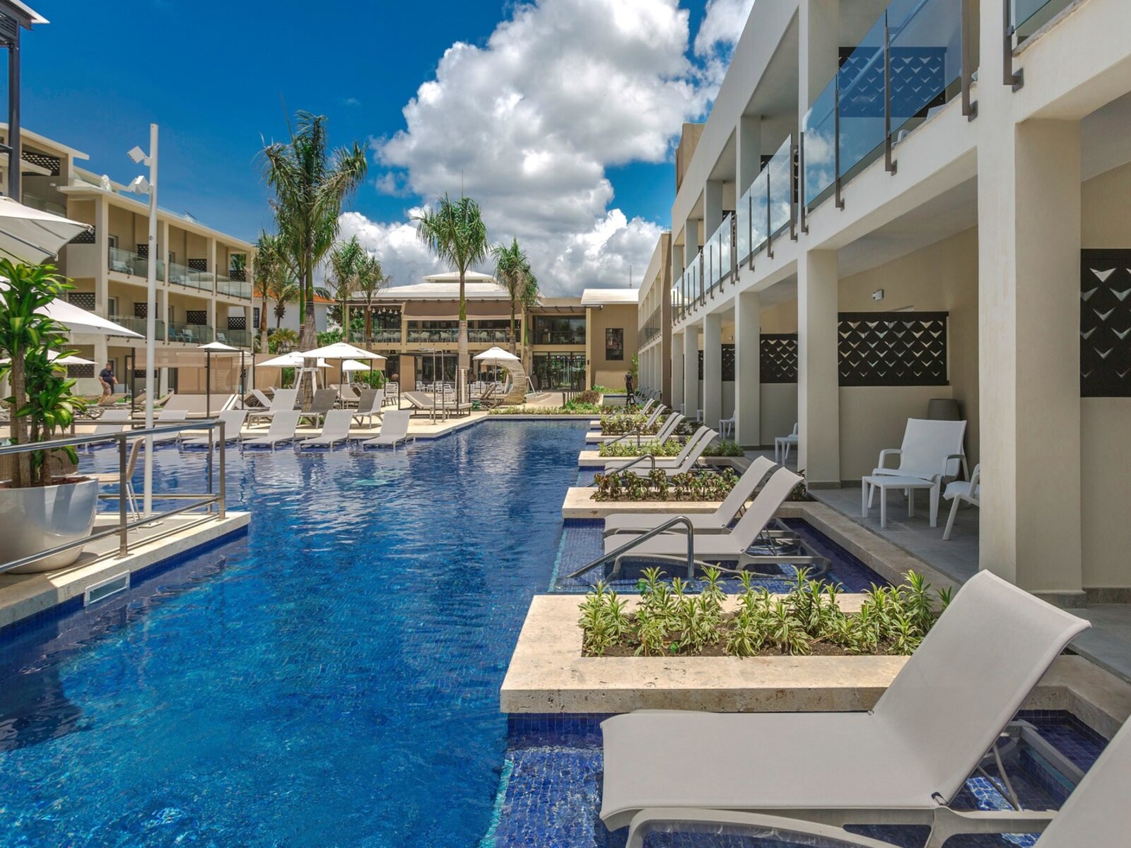 011 - Catalonia Royal La Romana.jpg