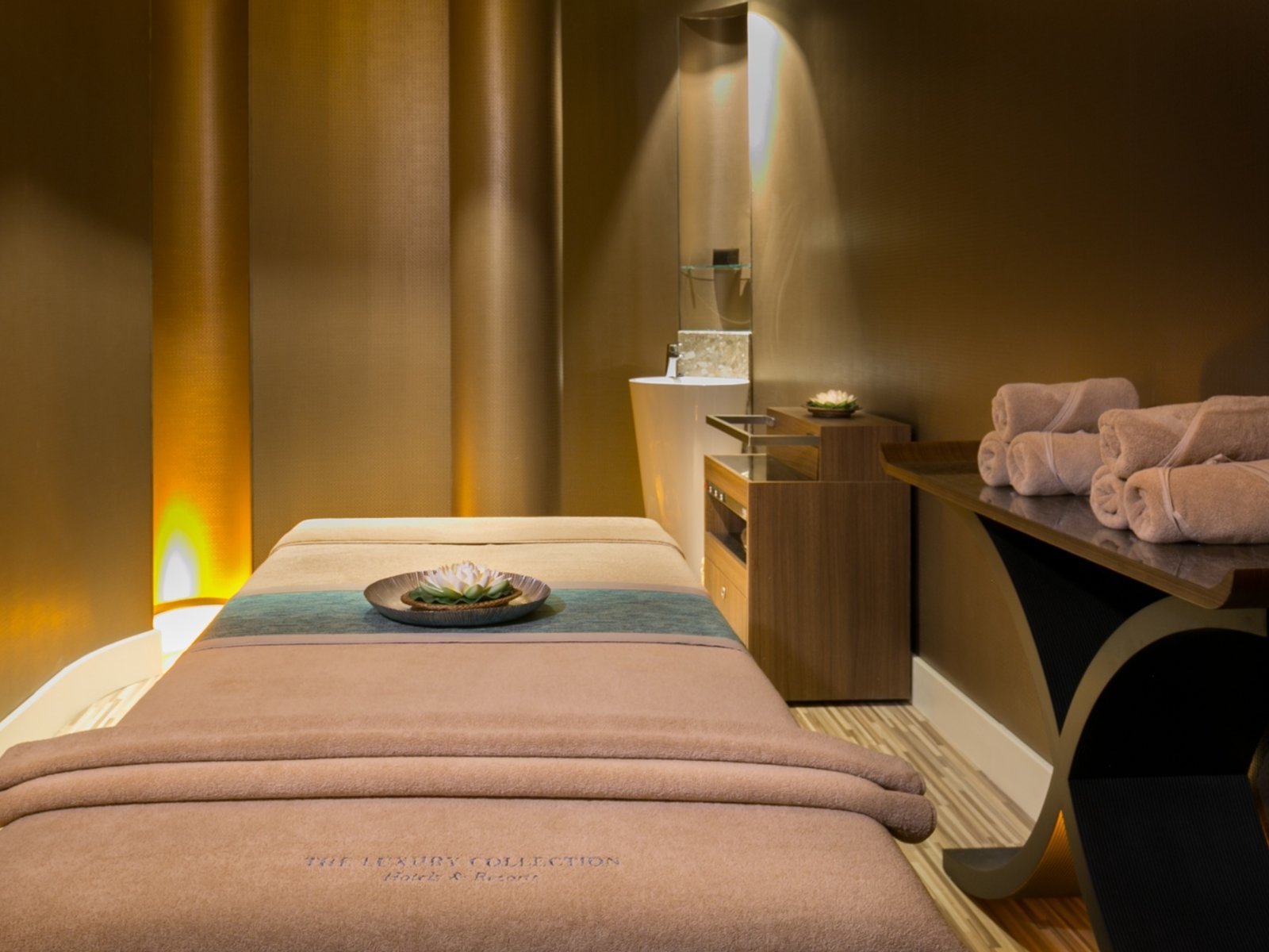 043 - Caresse a Luxury Collection Resort & Spa.jpg