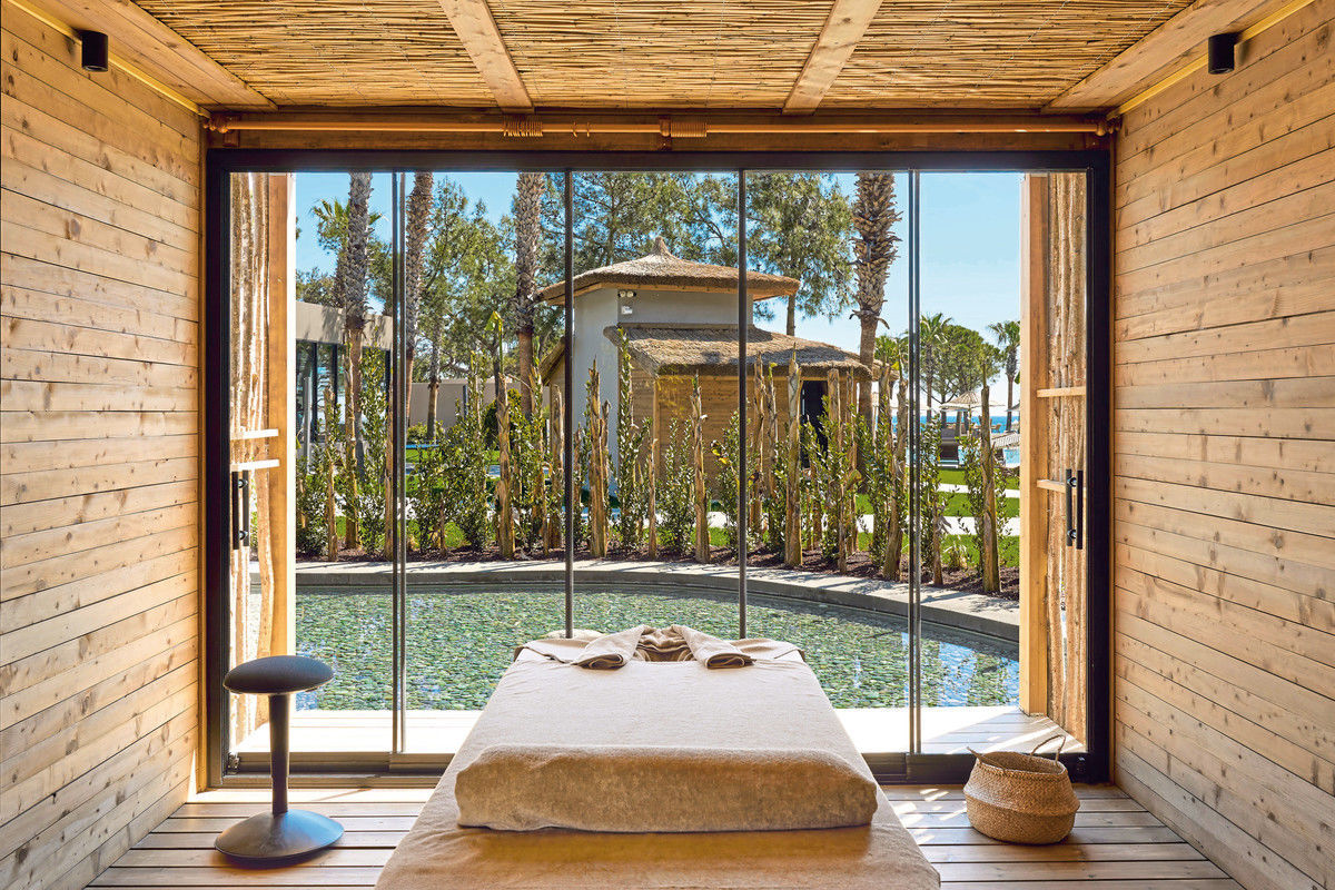 037 - BALMY Beach Resort Kemer.jpg