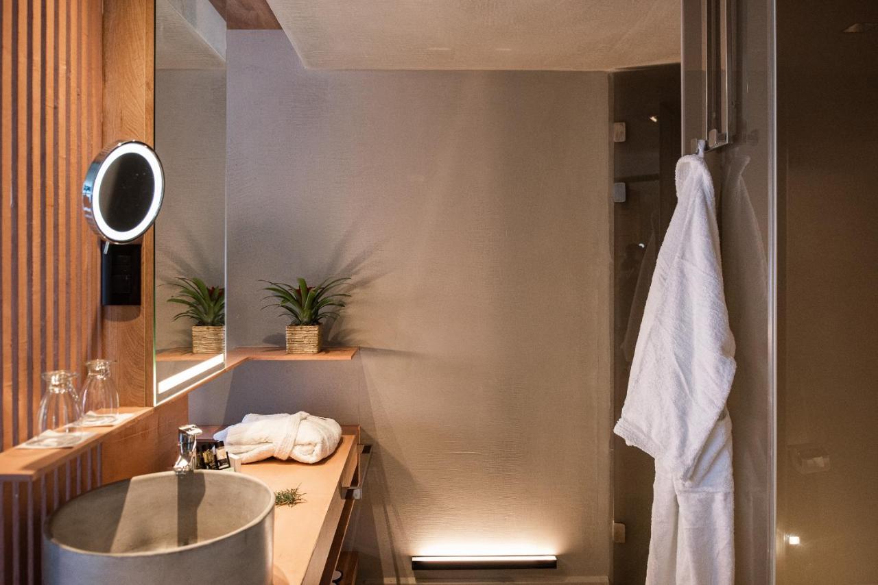 Pilot Amphora Boutique Hotel 66