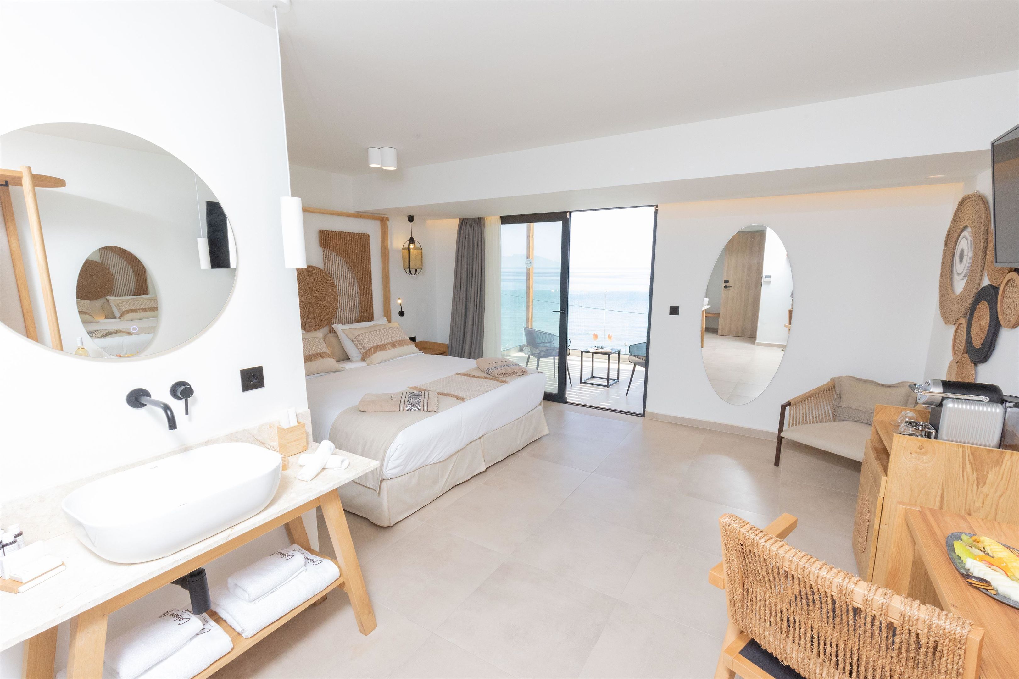 041 - Cabana Blu Hotel & Suites.jpg