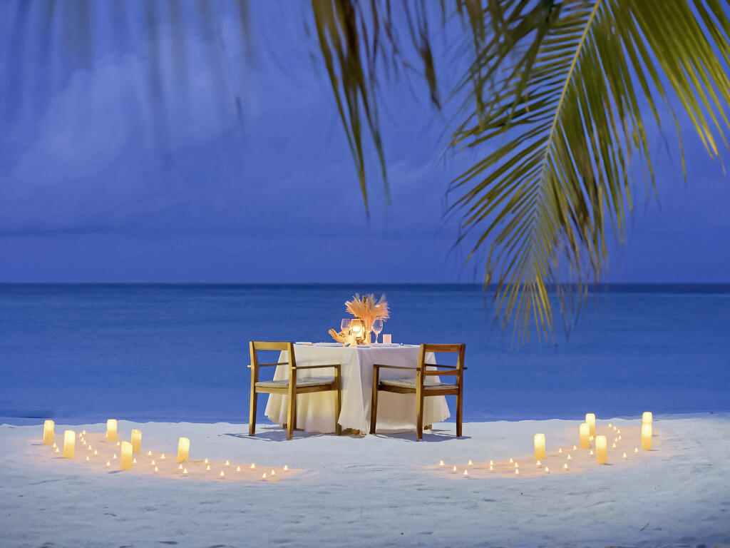 032 - Meyyafushi Maldives.jpg