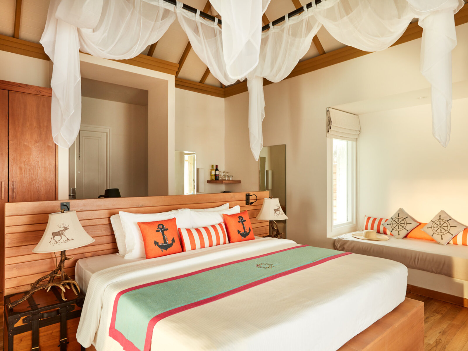 049 - Sun Aqua Iru Veli.jpg